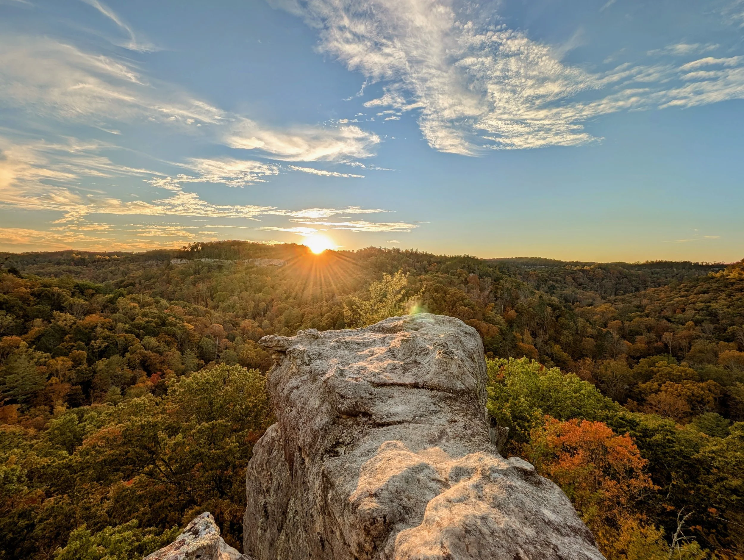 Sunset+at+Buzzards+Roost+South+-+Red+River+Gorge+-+Kentucky+Hiker+Project.jpg