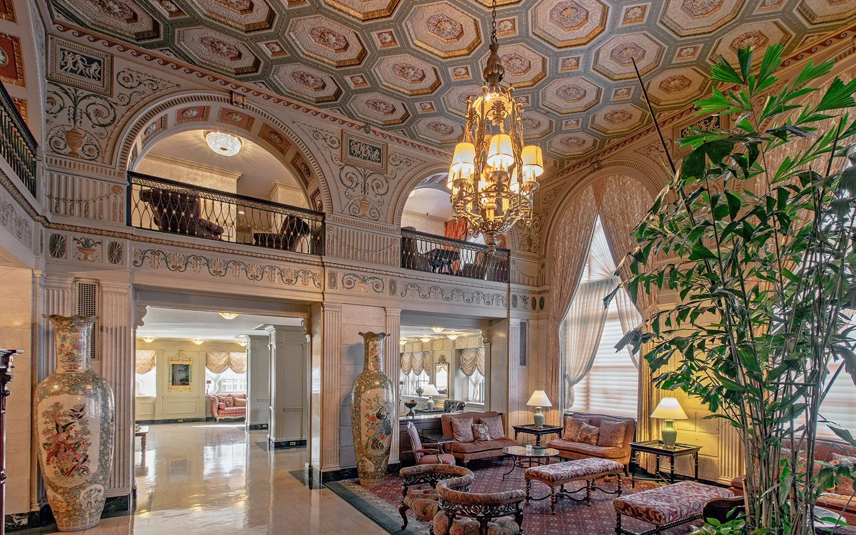 07-Lobby-Sitting-Area-5a660ed4f2d23.jpg