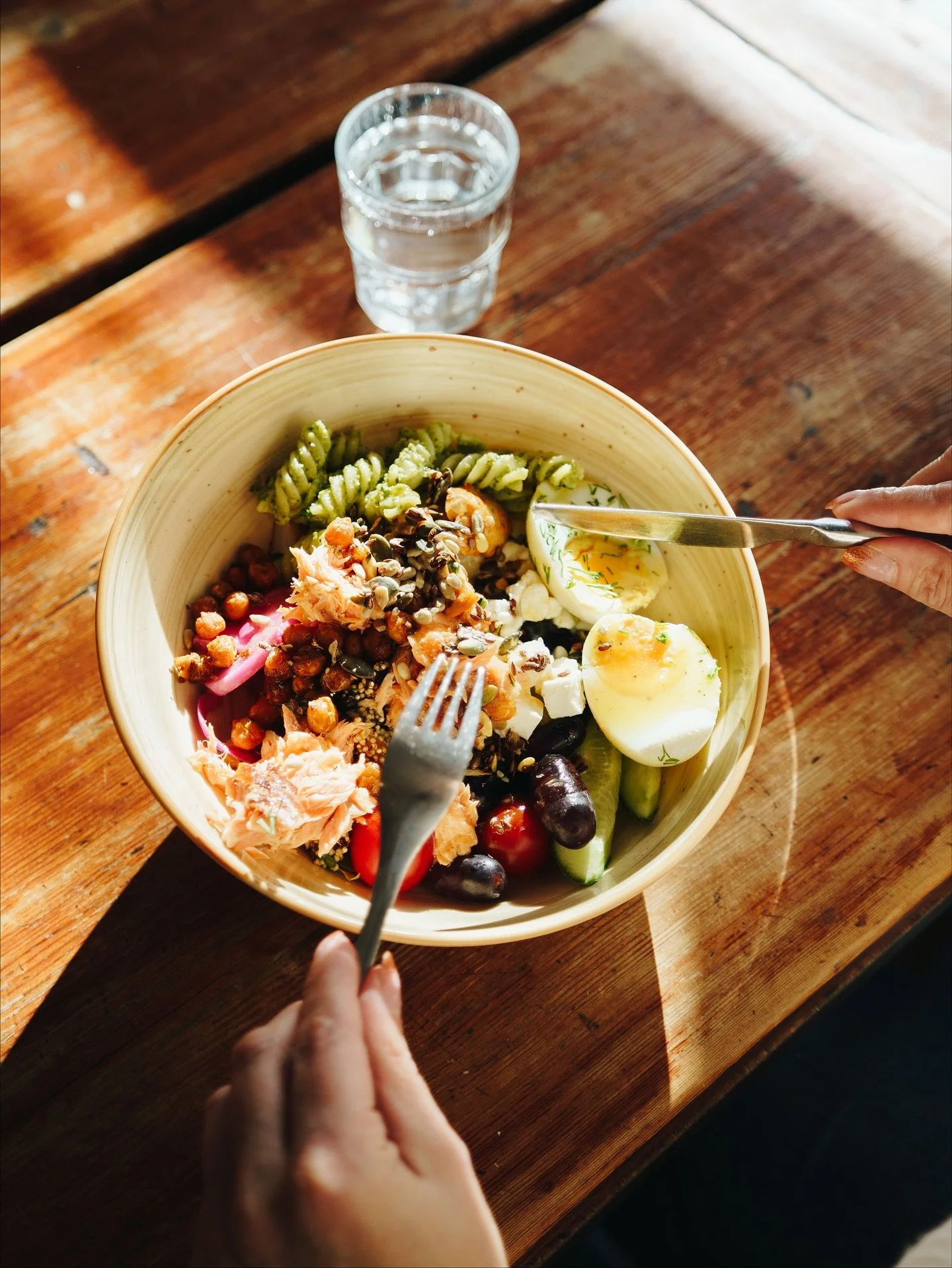 Terveellisesti, kevyesti ja monipuolisesti sy&ouml;minen on tehty helpoksi Prassenin salaattibuffassa: kasaa yhteen omat suosikkisi ja koosta annos mukaan p&auml;iv&auml;n menoihin tai kahvilassamme nautittavaksi.💚

L&auml;mpim&auml;sti tervetuloa!☺