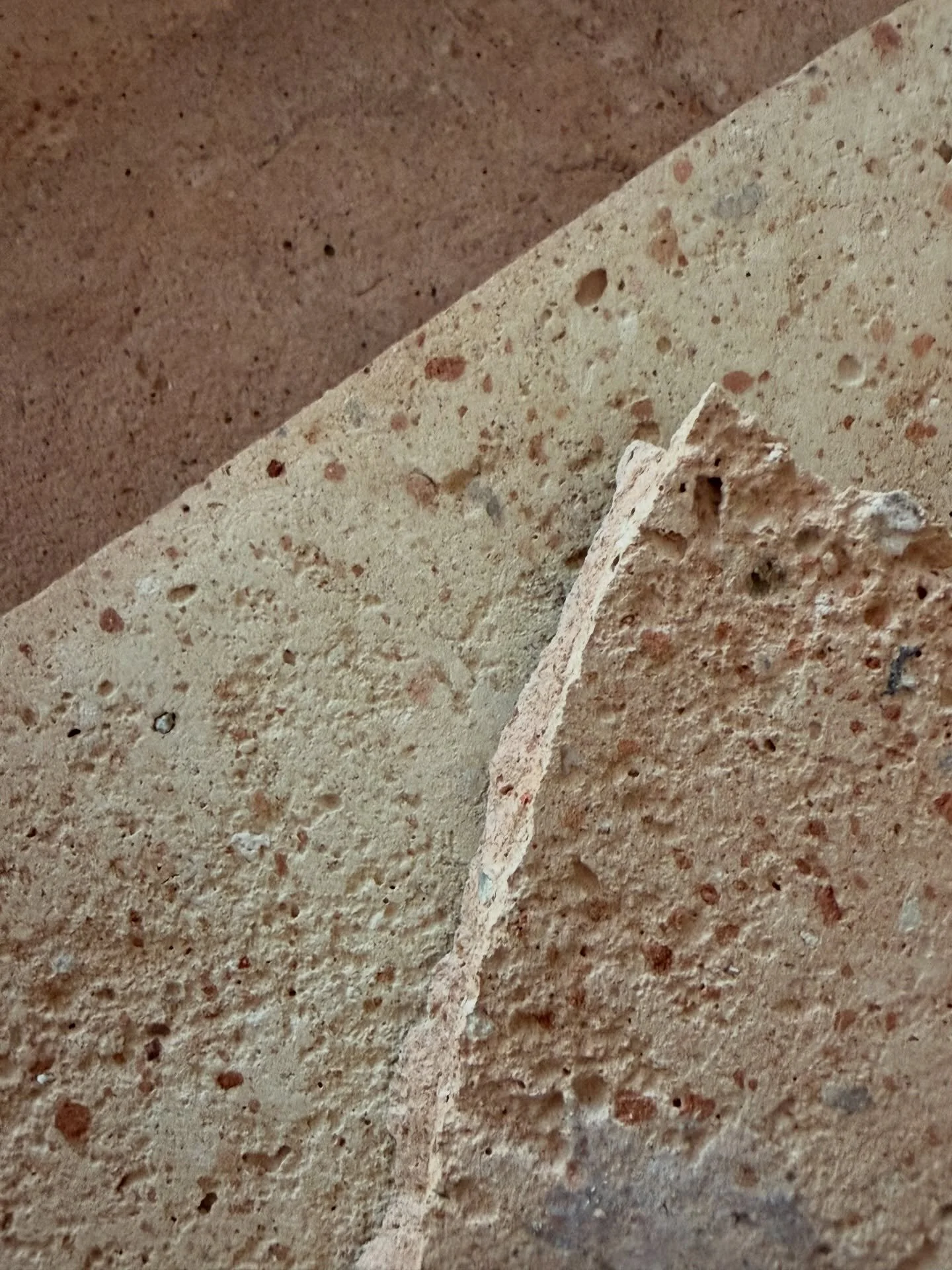 Playing with materiality for an upcoming project and couldn&rsquo;t help but capture this gorgeous stack 💅

The warmth, variation and texture from natural terracotta adds an earthiness like no other 😍