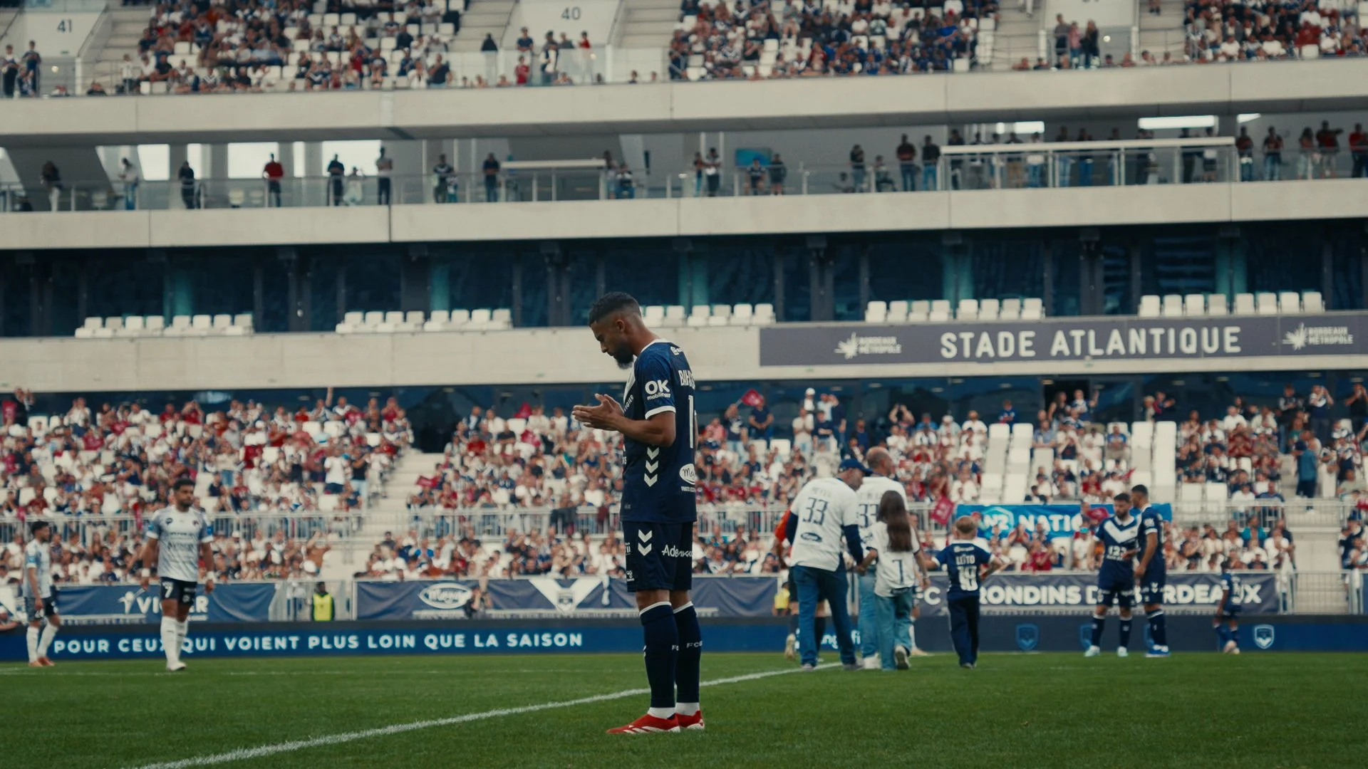 meyva-mat-in-bat-girondins-stills-light-82.jpg