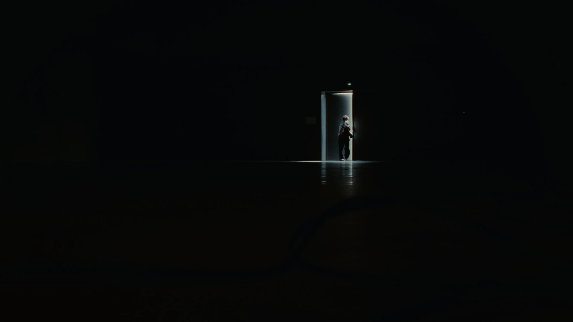 cadence-capture-l-emotion-est-indelebile-stills-light-56.jpg