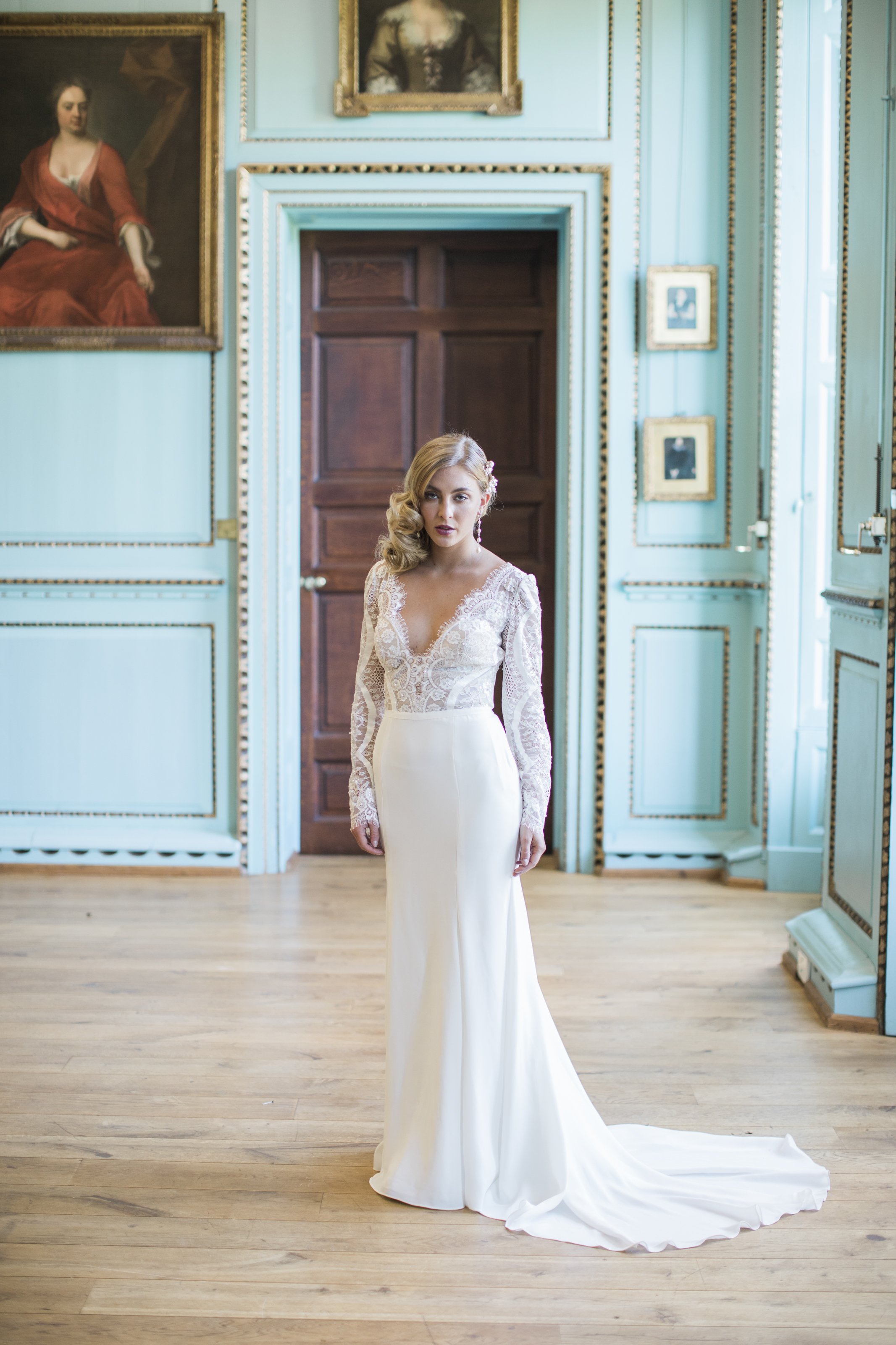  Bride at Bradbourne House wedding photography 