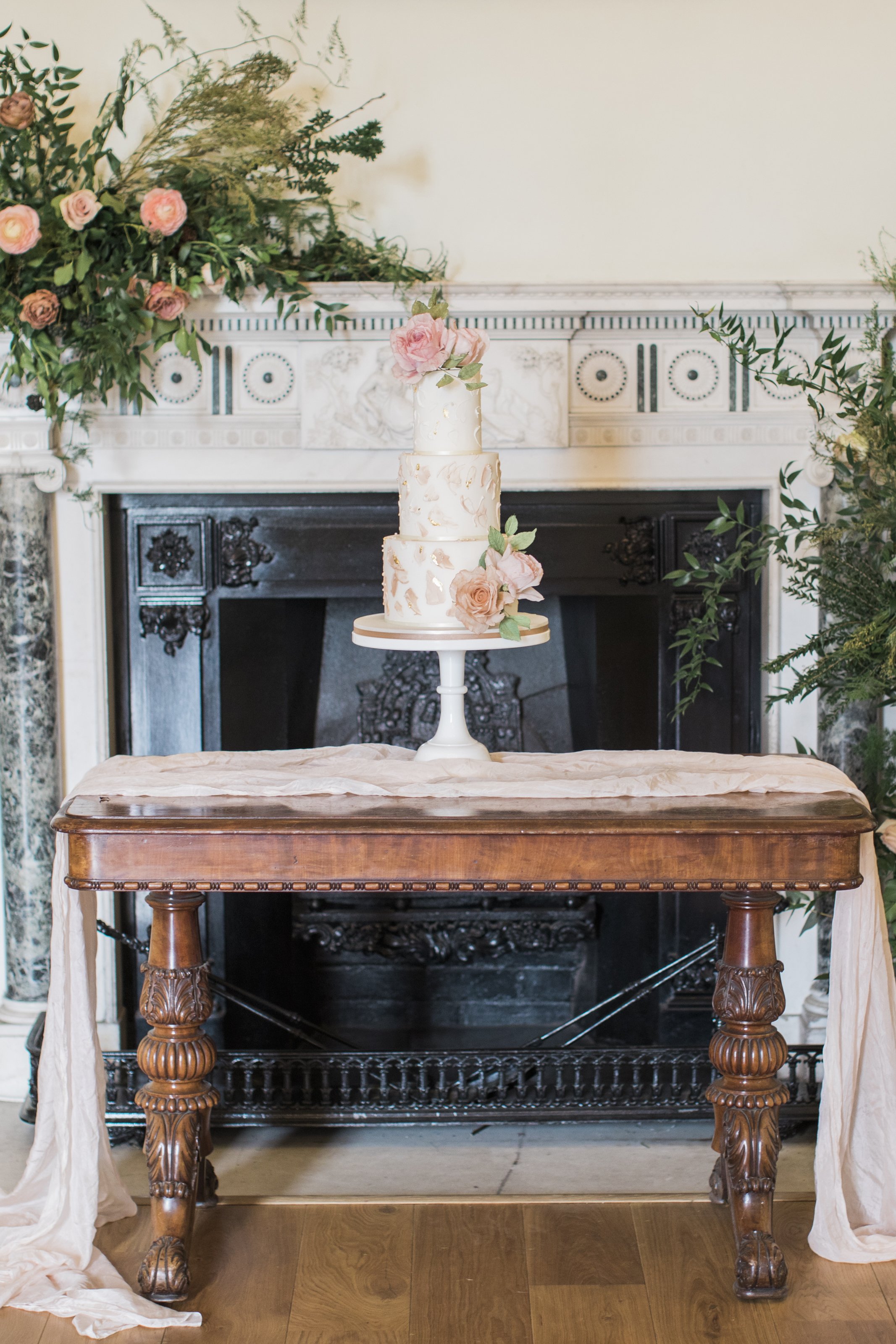  Wedding cake at Bradbourne House wedding photography 