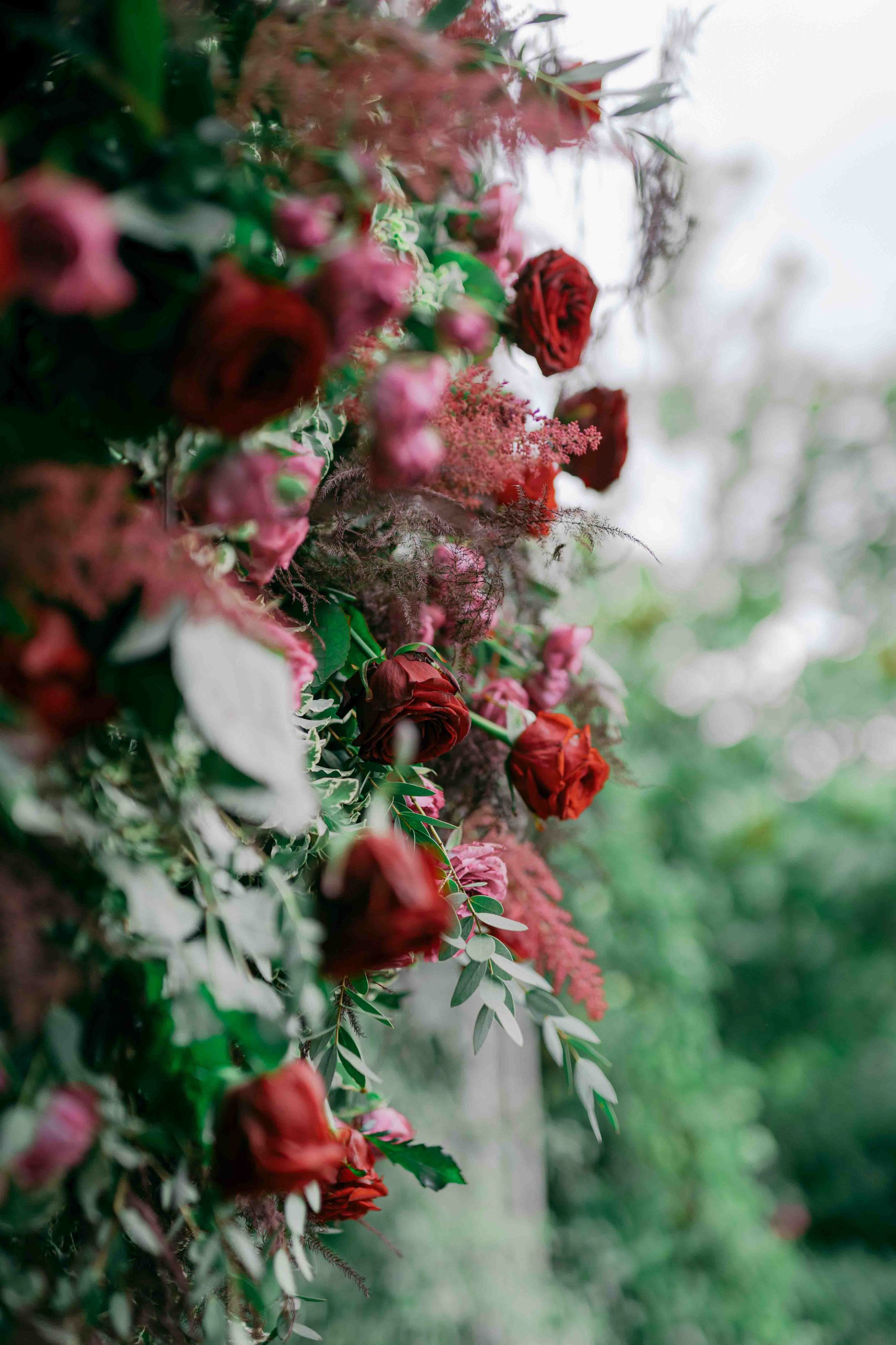  red wedding flowers 