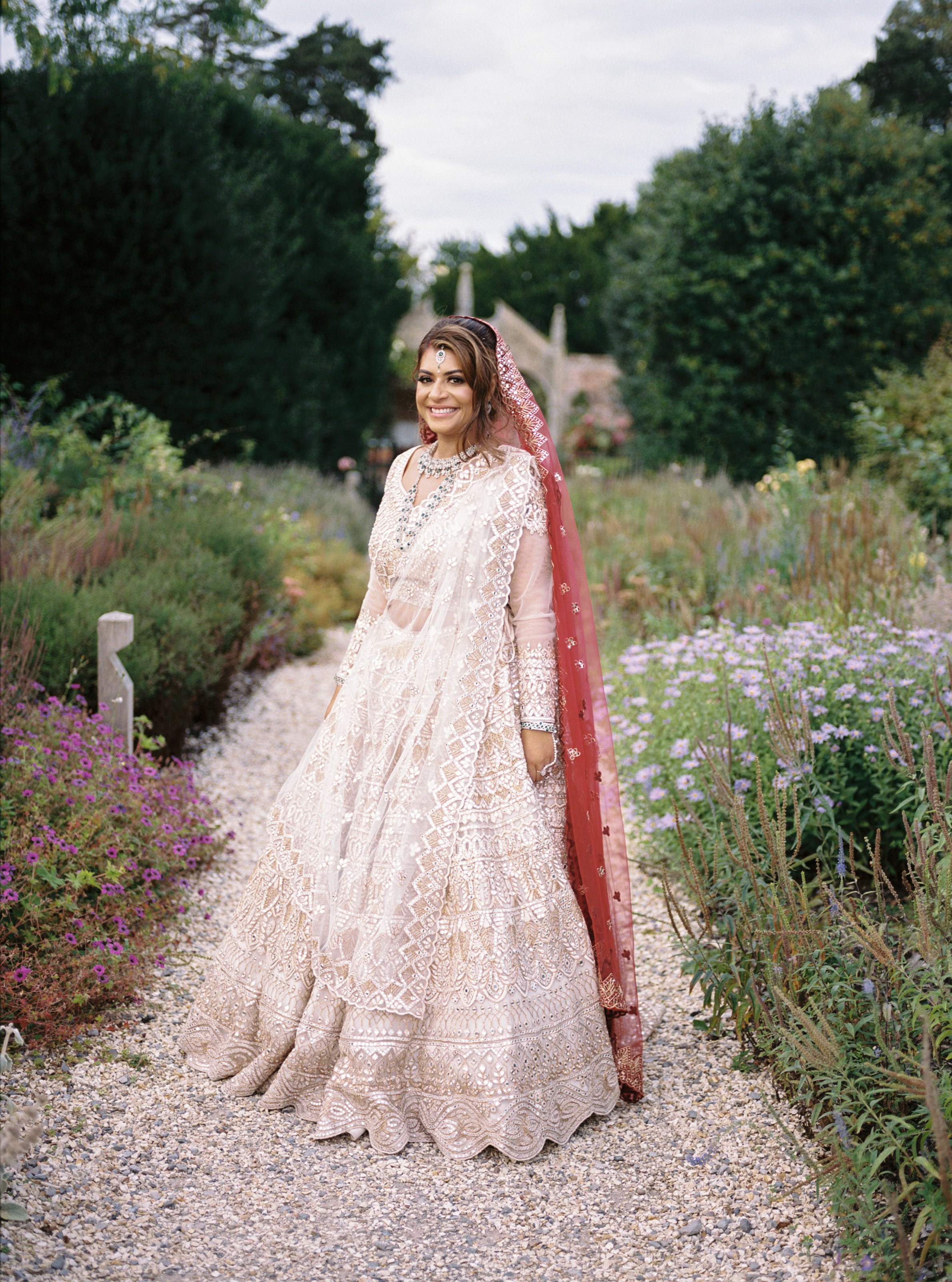  bride portrait in the gardens at the four seasons hotel hampshire 