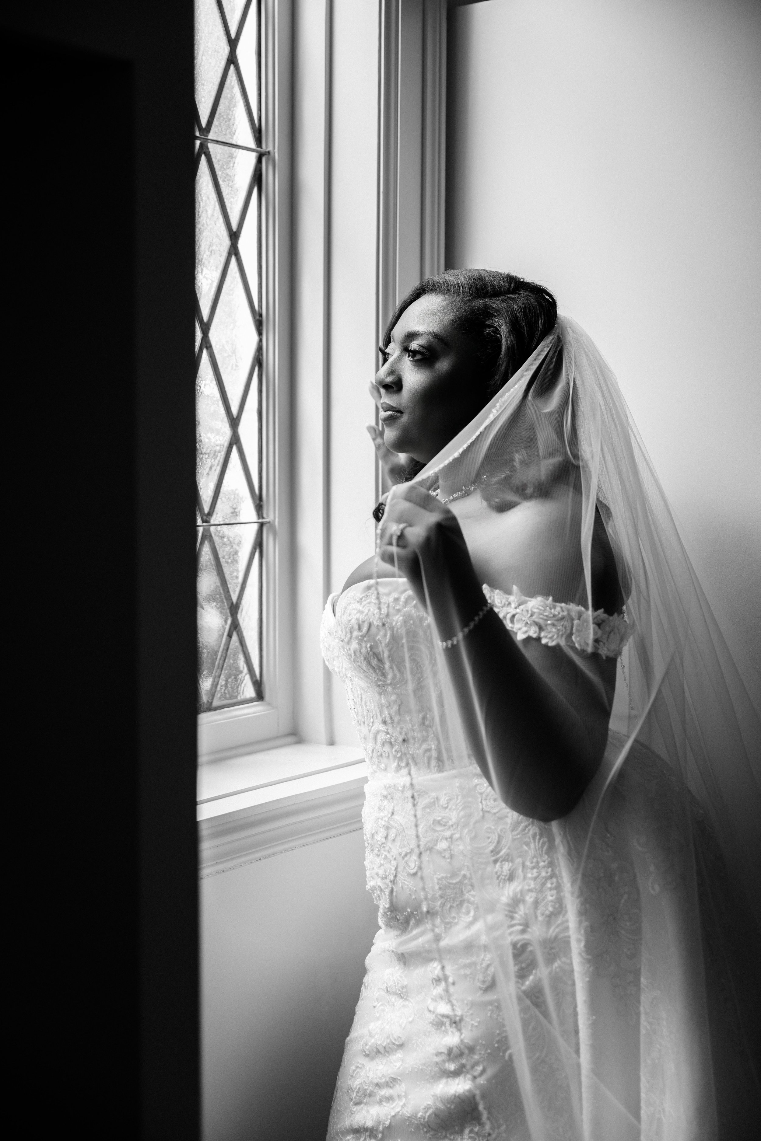 bride-getting-ready-black-white-atlanta-wedding.jpg