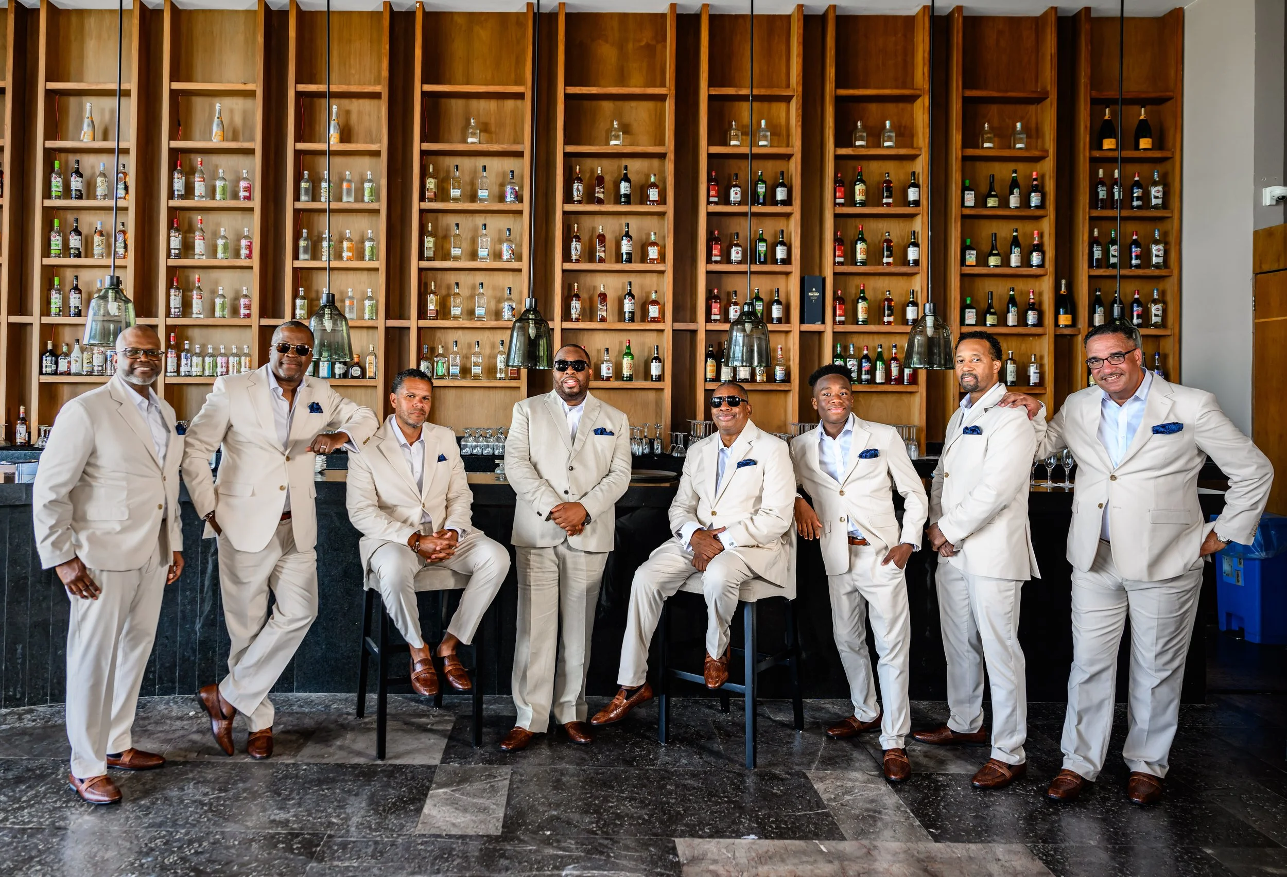 Rick with his groomsmen before his destination wedding ceremony in Cancun.