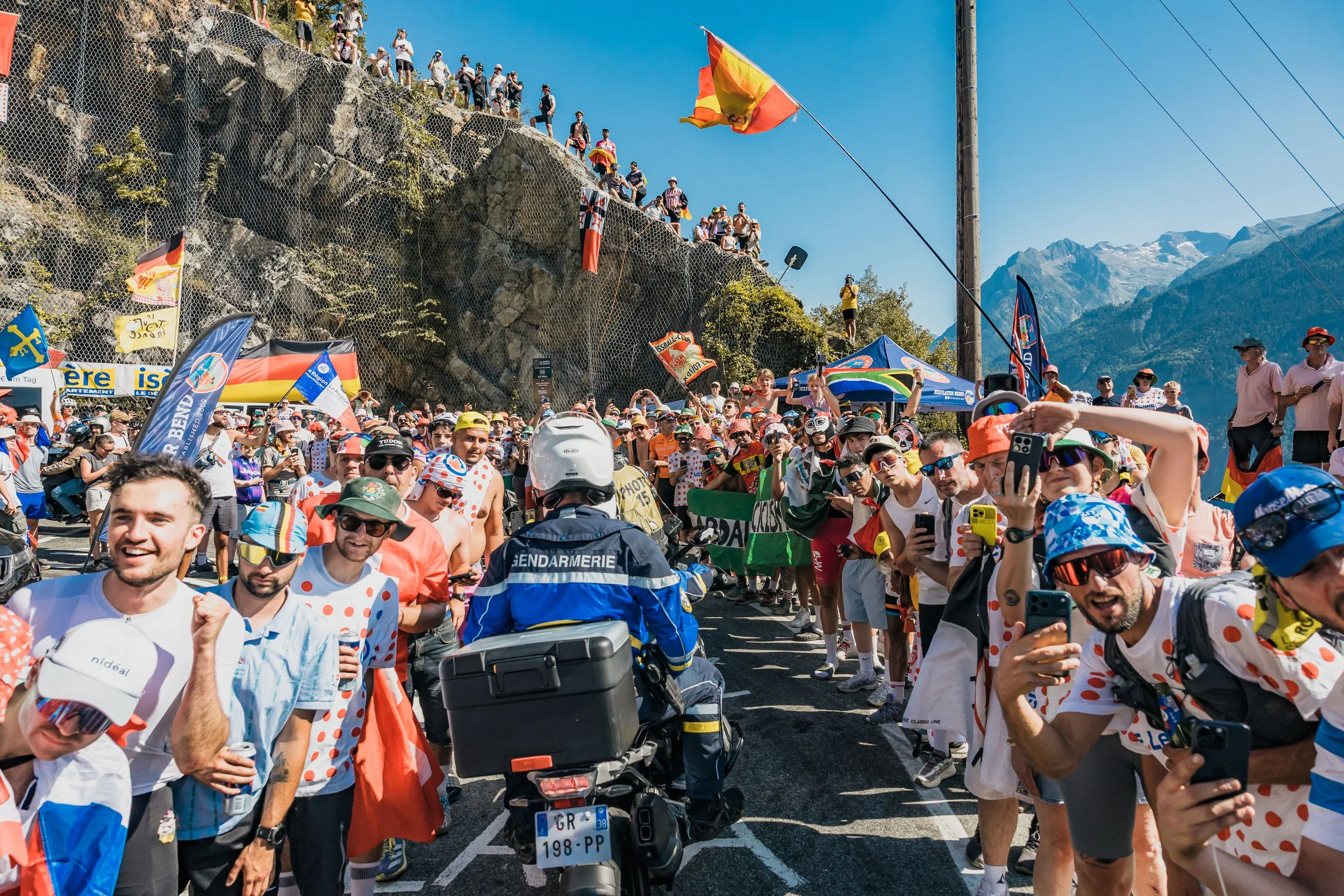 Montée de l'Alpe d'Huez durant l'étape 19