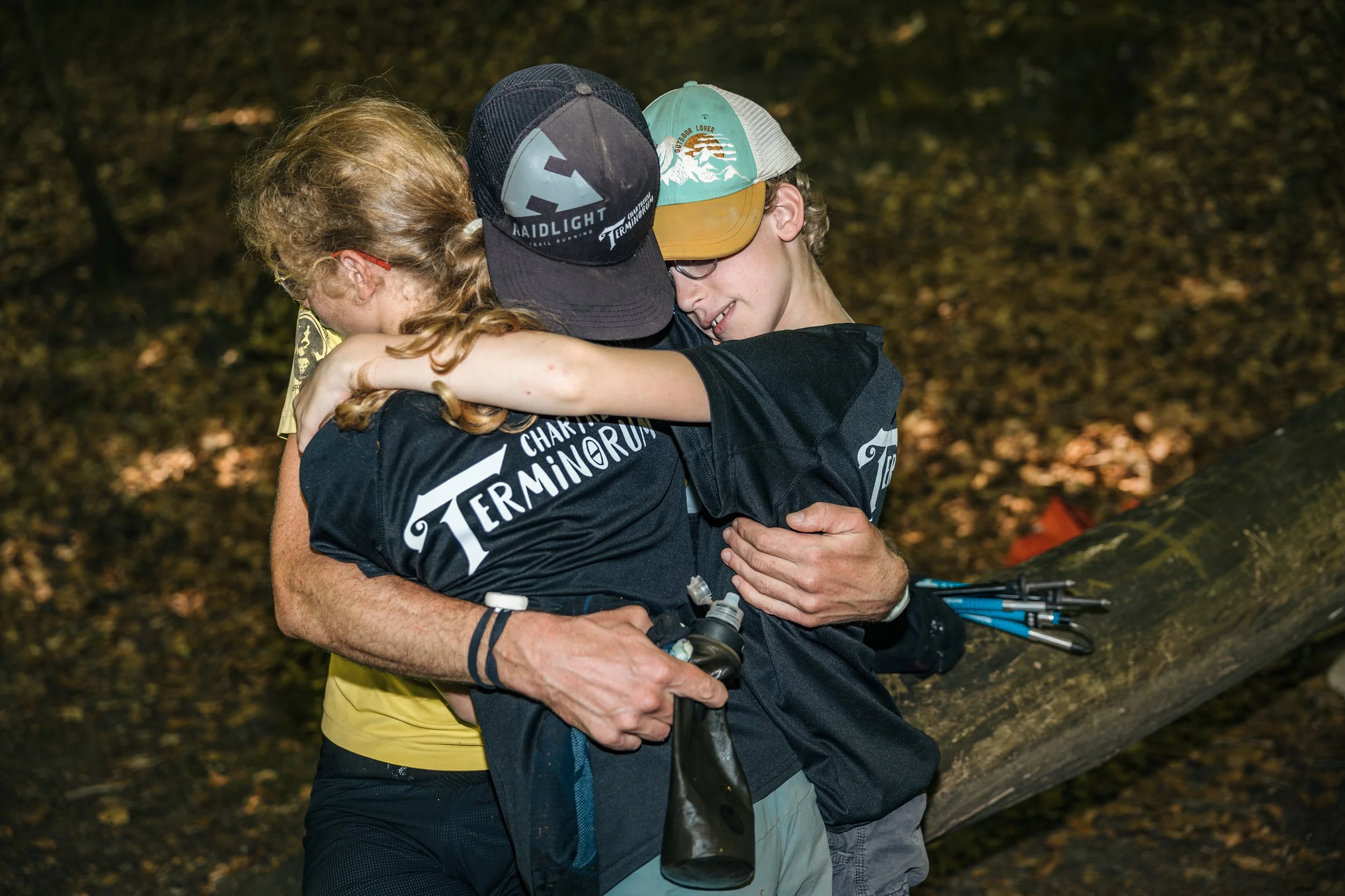 En 2026, durant sont quatrième tour François Deveaux, a décidé d'abandonner lors de son arrêt pour se rafraîchir dans le Guiers mort. Sa compagne et ses enfants étaient présents pour le soutenir.