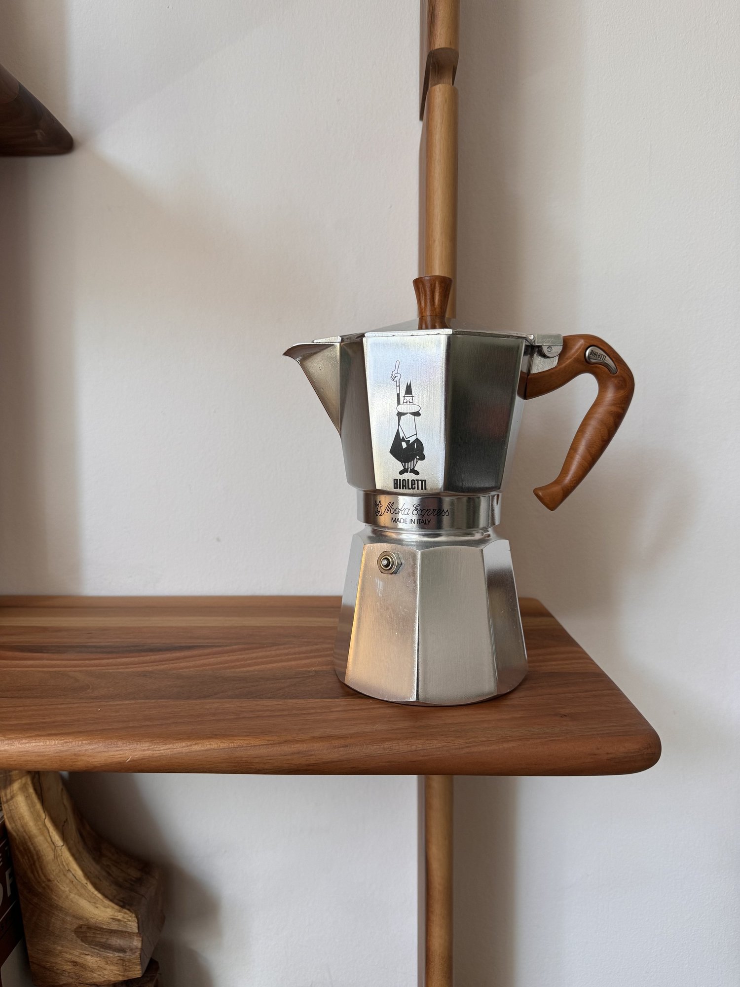 MOKA  G.A.T. Moka Delizia 6-Cup Moka Pot - Yellow – Whole Latte Love