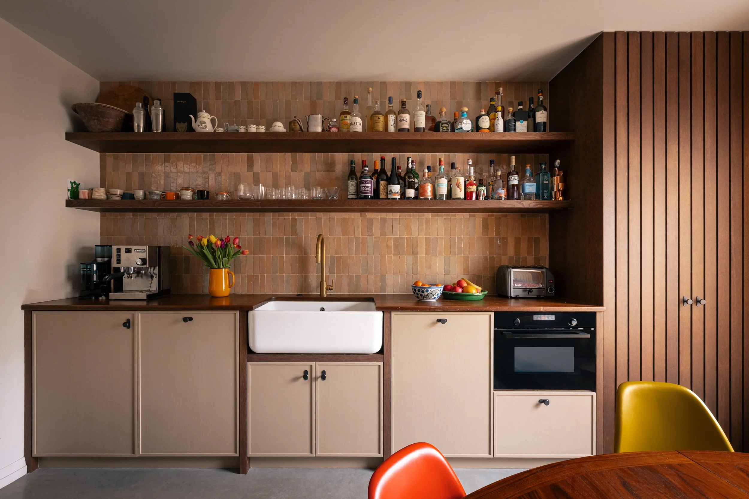 kitchen design and contemporary home renovation in Chiswick West London by architecture and design studio Studio Tashima