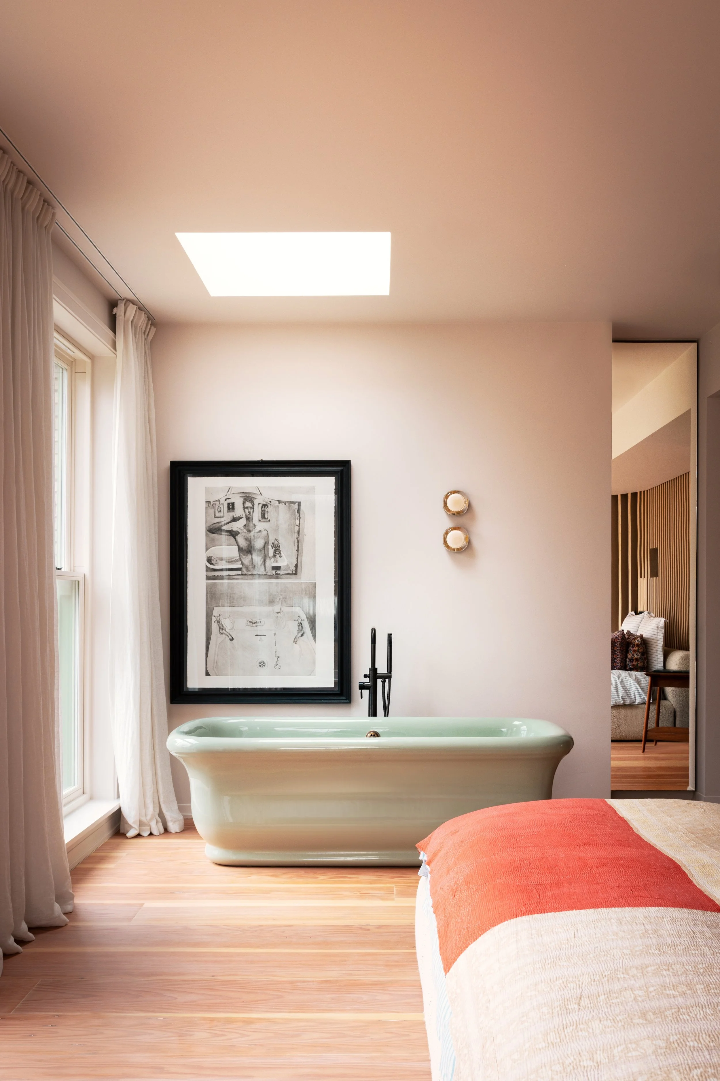 London-based architectural design and refurbishment company offering bespoke residential services, including bathroom renovation and interior design