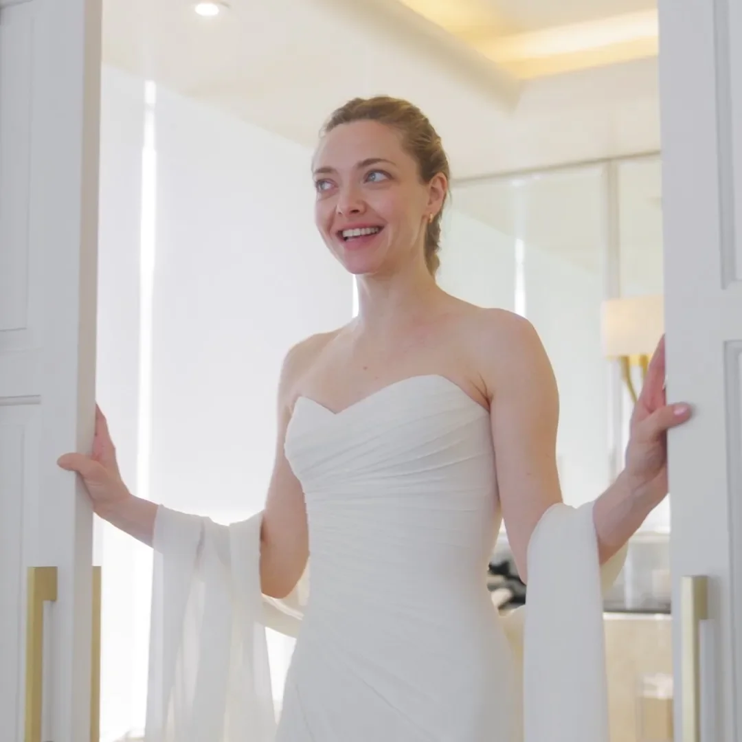 VOGUE: AMANDA SEYFRIED