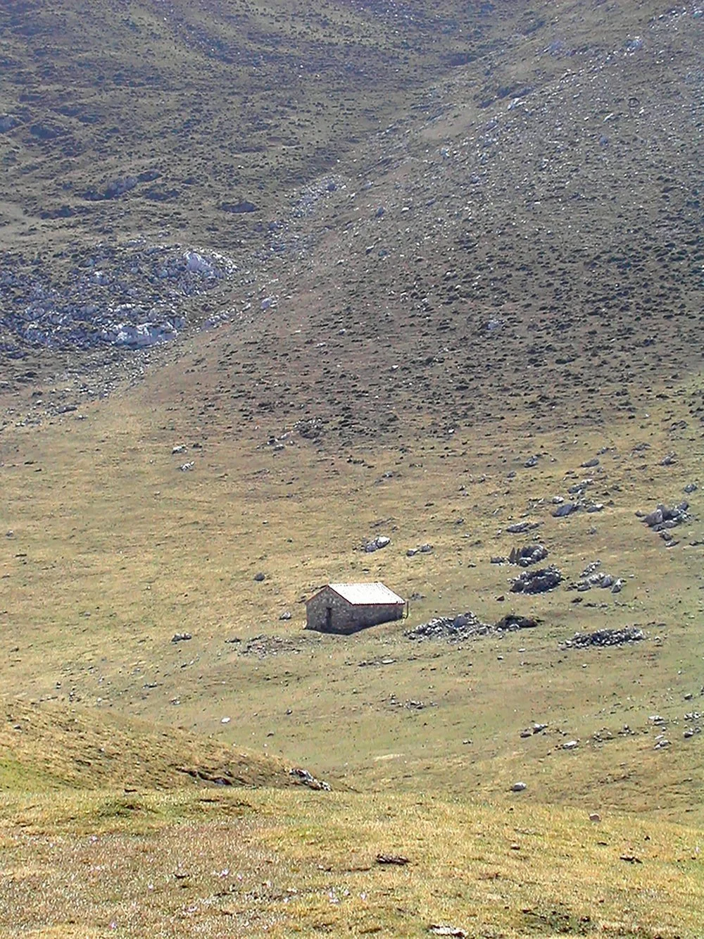 01C+Mountain+shepherd+hut+Spain Building Simply Amanda Spence Situated Studio.JPG