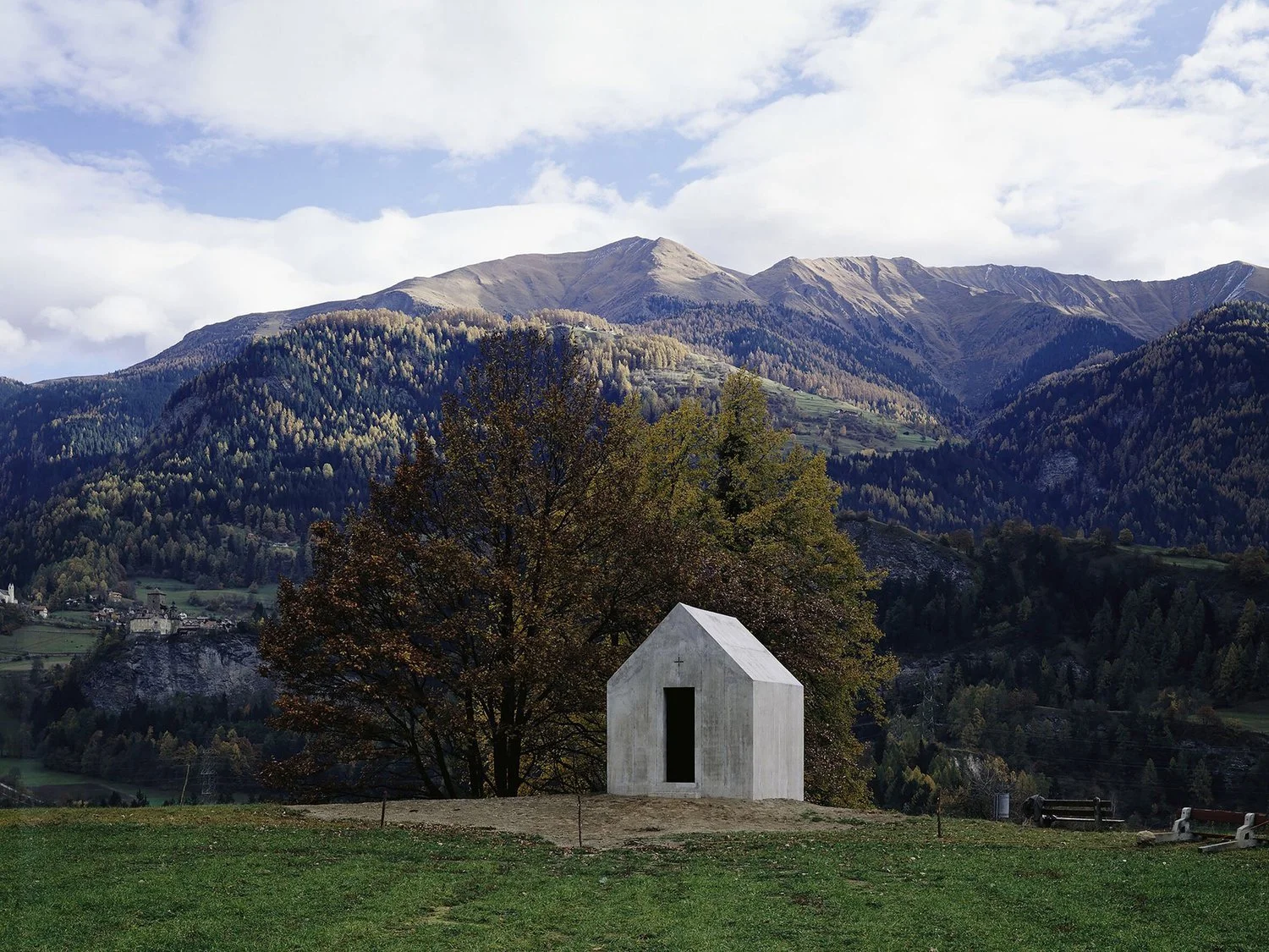 03D+1or602exteriorchristiankerez Building Simply Amanda Spence Situated Studio.jpg