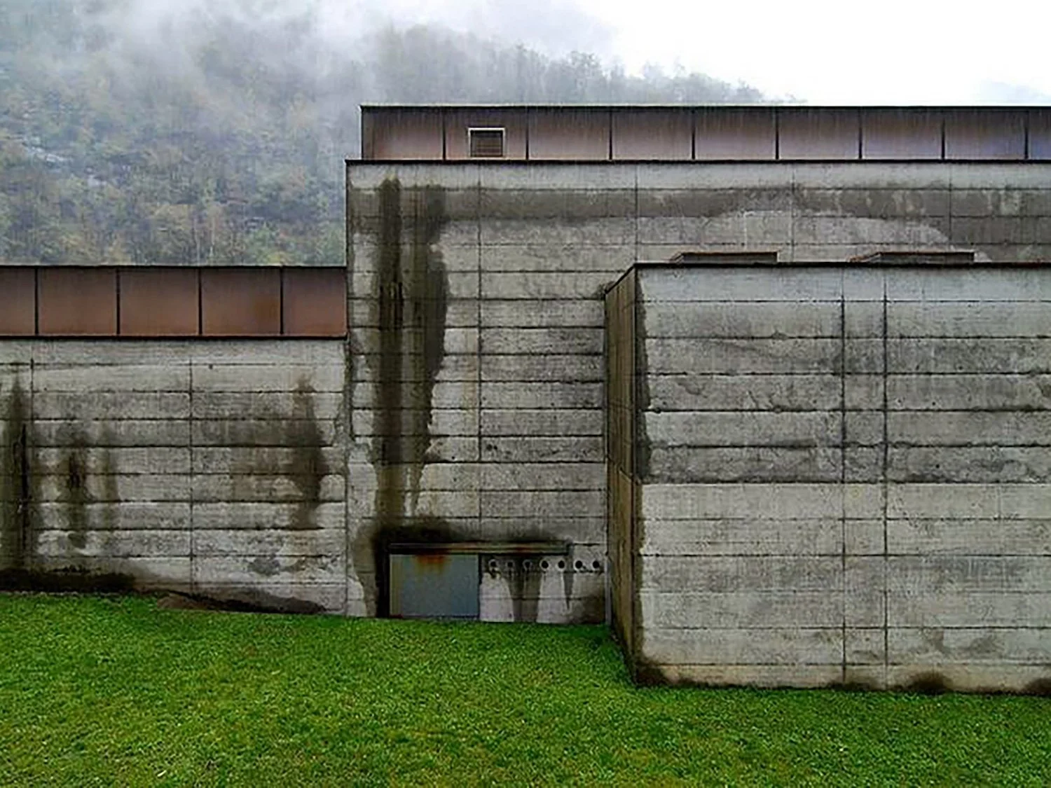 01A landscape Building Simply Amanda Spence Situated Studio.jpg
