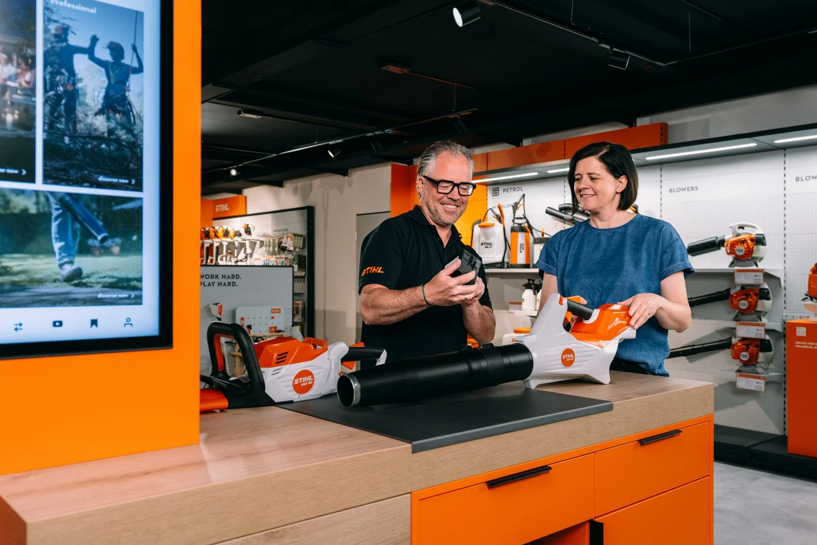 0150_Stihl_Concept_Store_22. Mai 2025-Bearbeitet-Bearbeitet.jpg