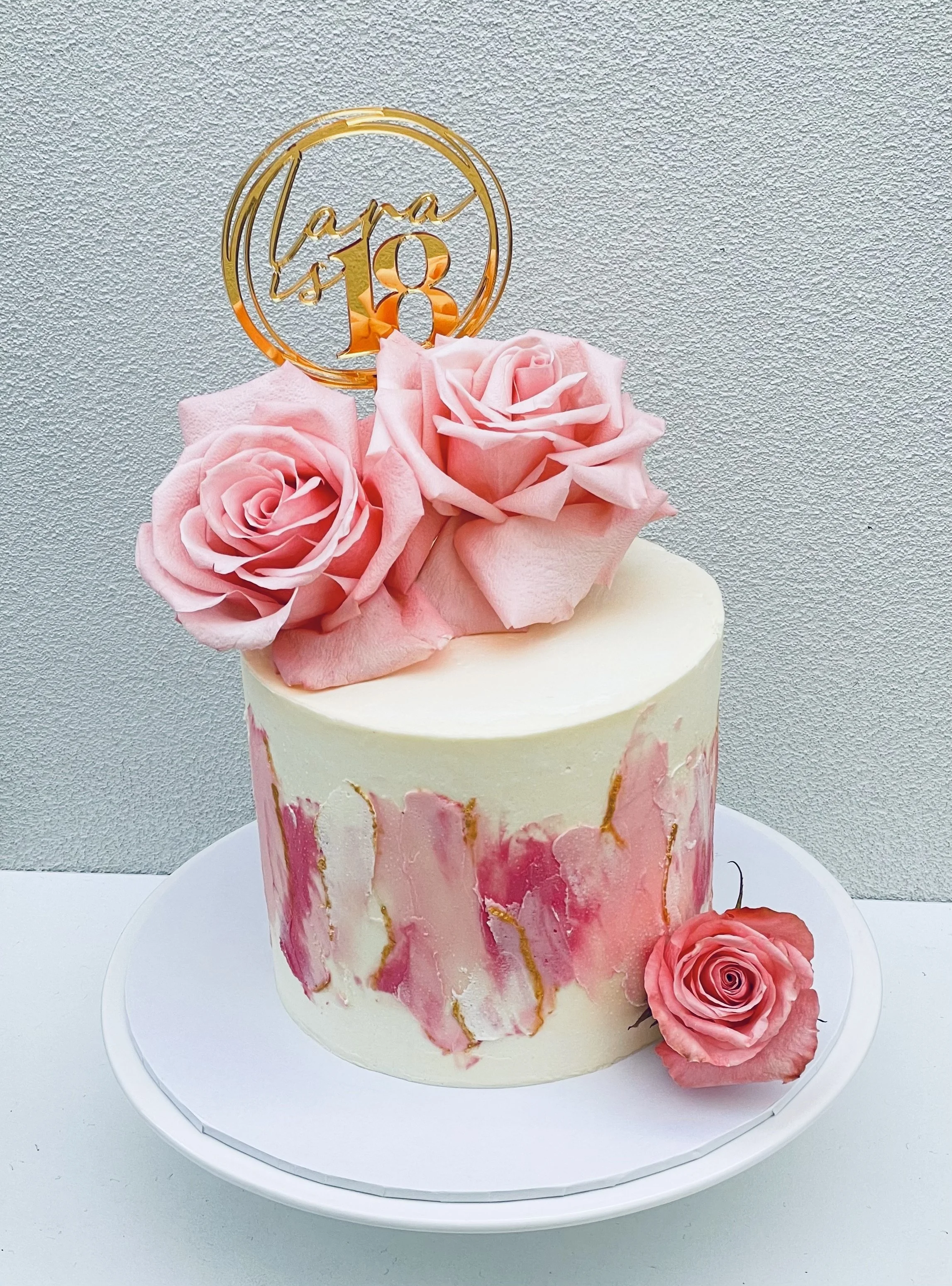 Pink Roses Cake.JPG