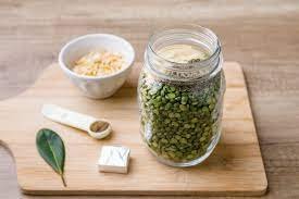Split pea soup mix in a jar