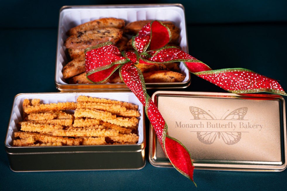Holiday Tins Inside.jpg