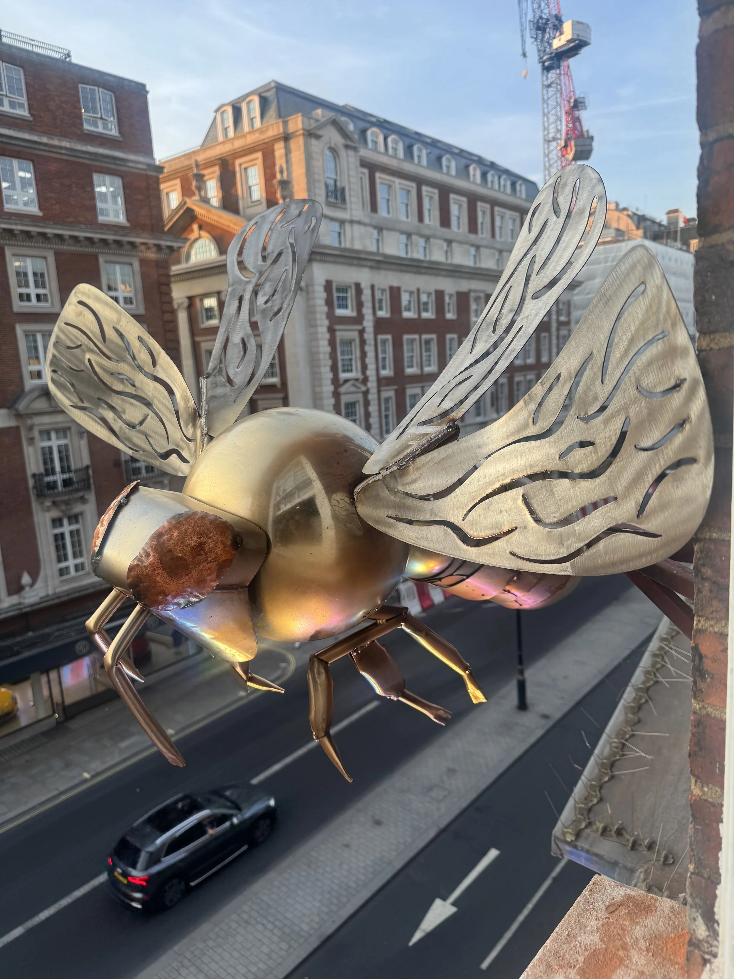 Stainless steel honeybee

