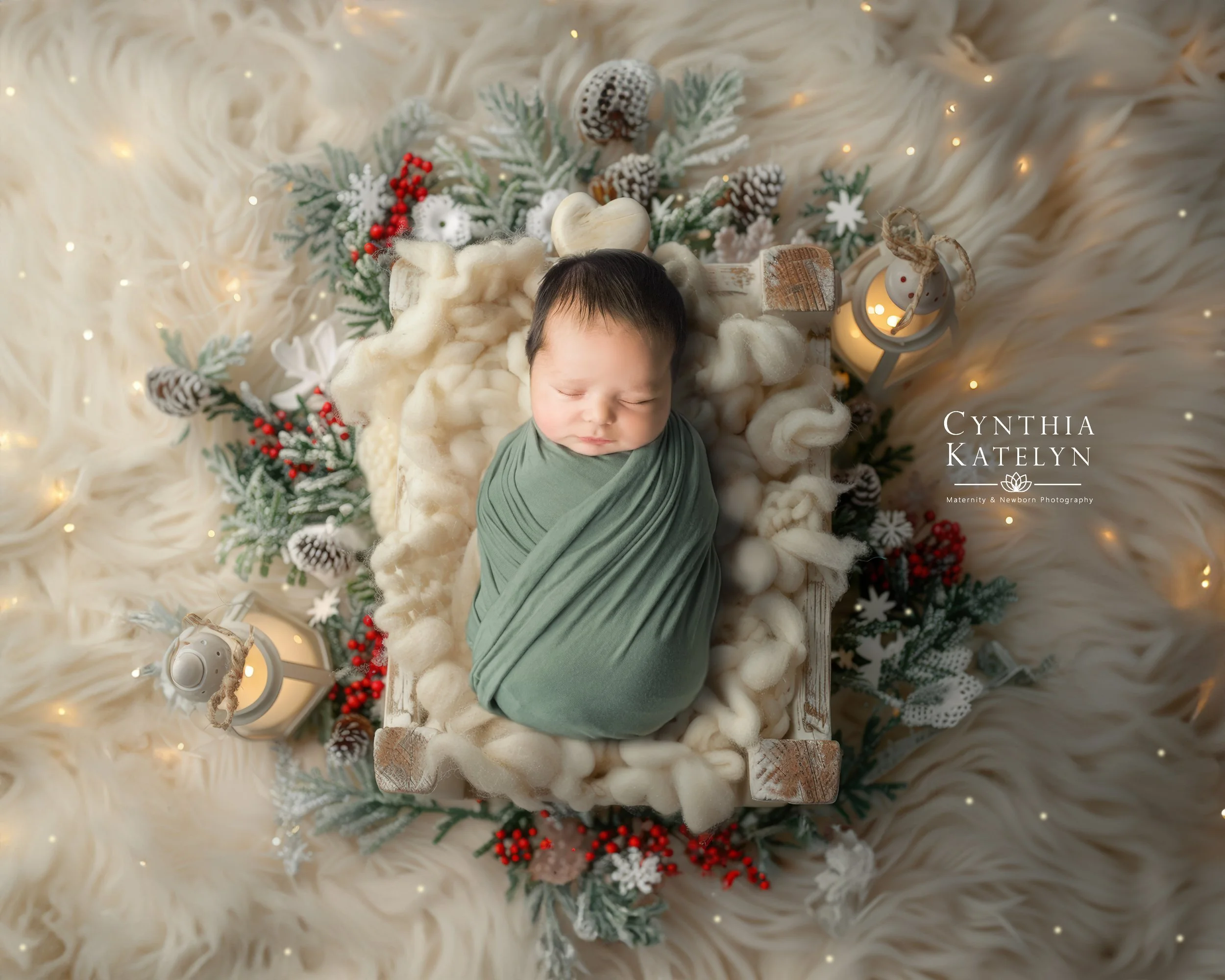 Christmas Crate Best- logo-2.jpg