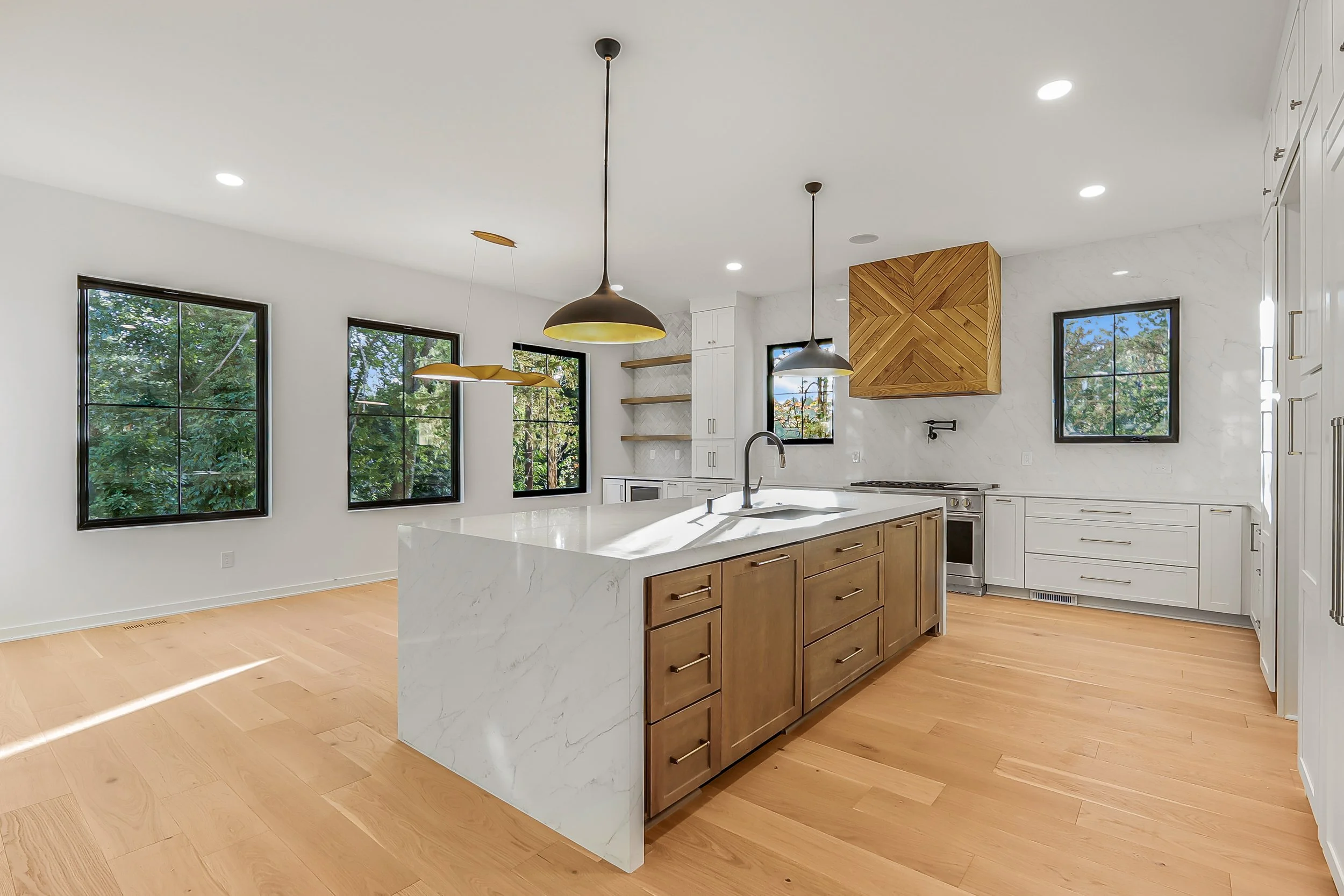 910 Laurel Creek Ln0039.jpg