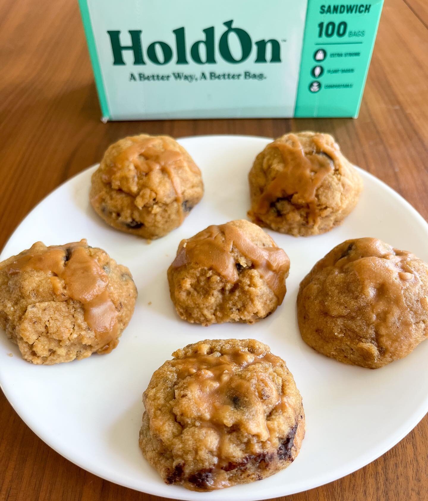 Looking for a sustainable way to take your SFG cookies on the go?! You&rsquo;ve come to the right place ♻️

Hosting a DOUBLE GIVEAWAY with @holdonbags and choosing two lucky winners to receive a set of nontoxic, BPA free, compostable, and plant based