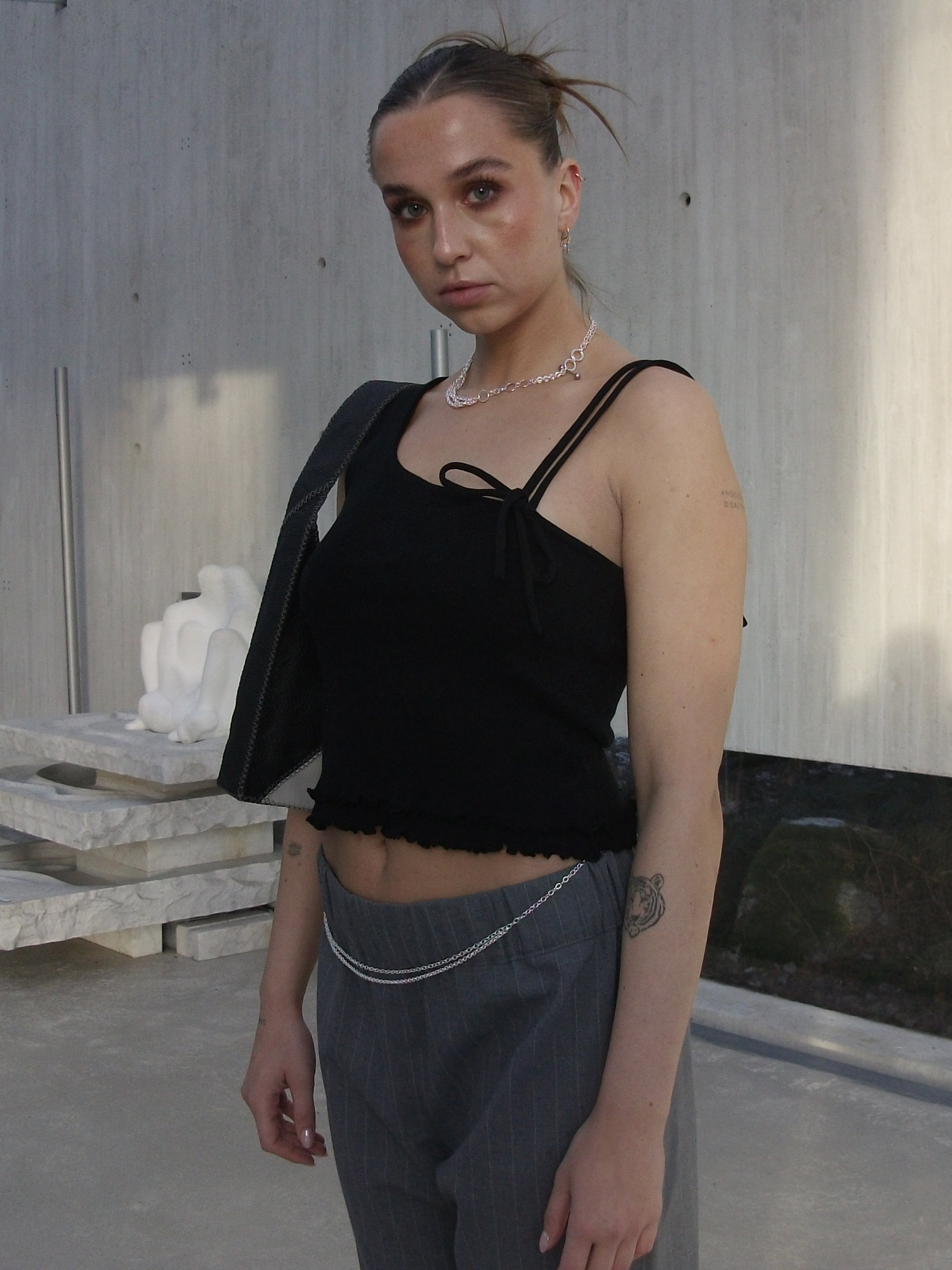 a.jpg