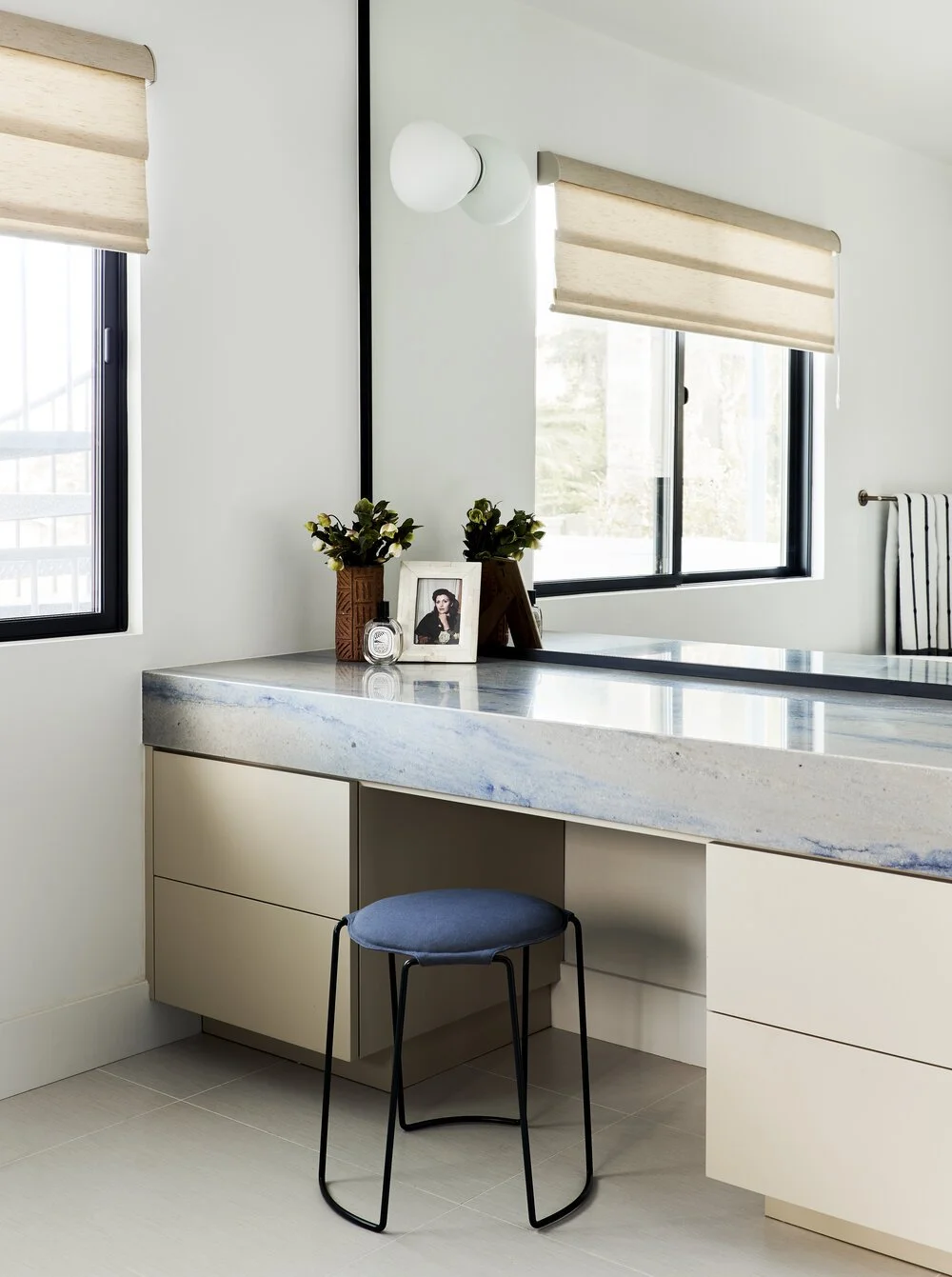 Black Lacquer Design Coastal Contemporary Bathroom Interior Renovation