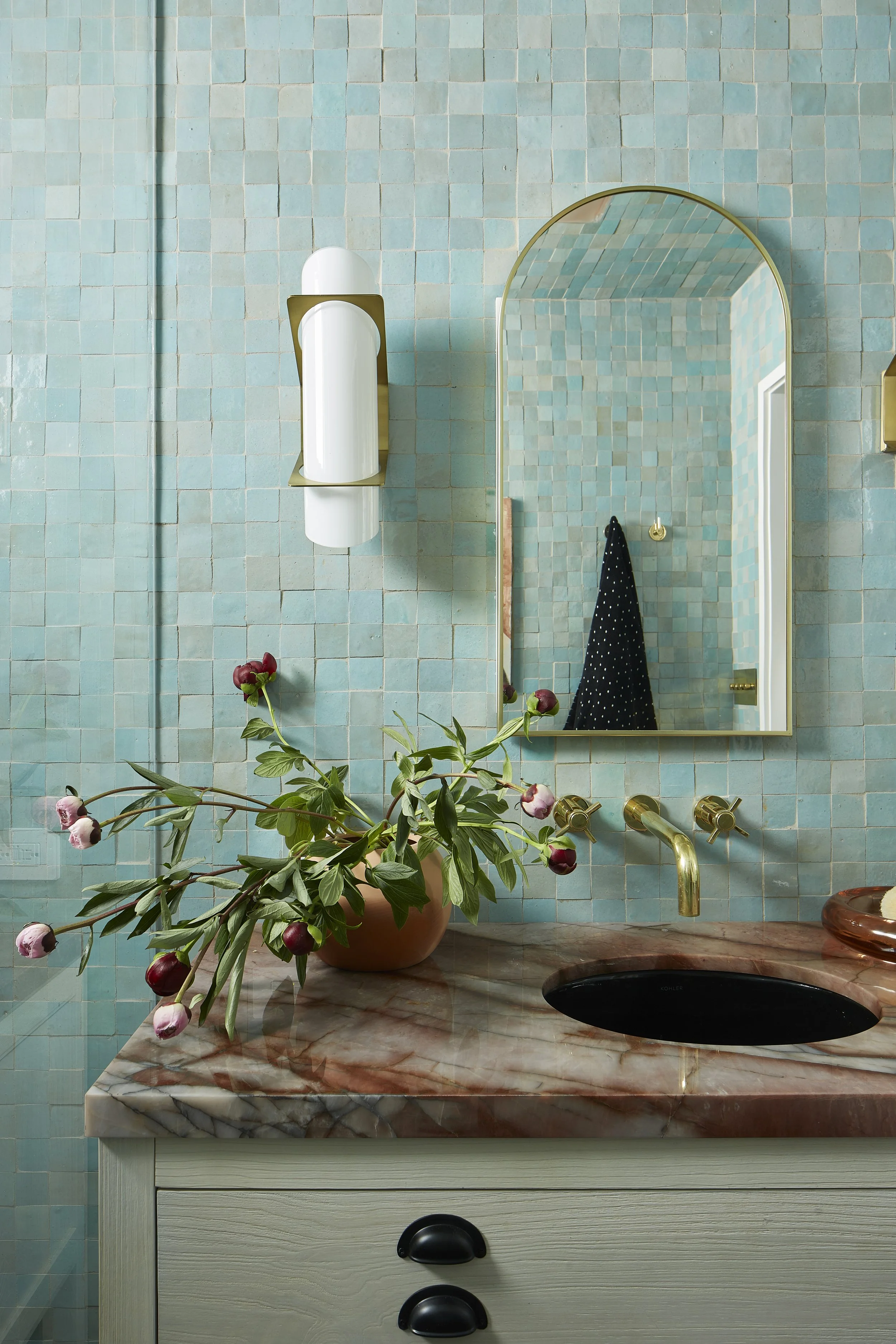 Atwater Abode — Black Lacquer Design | Endless interior delight. | LA ...