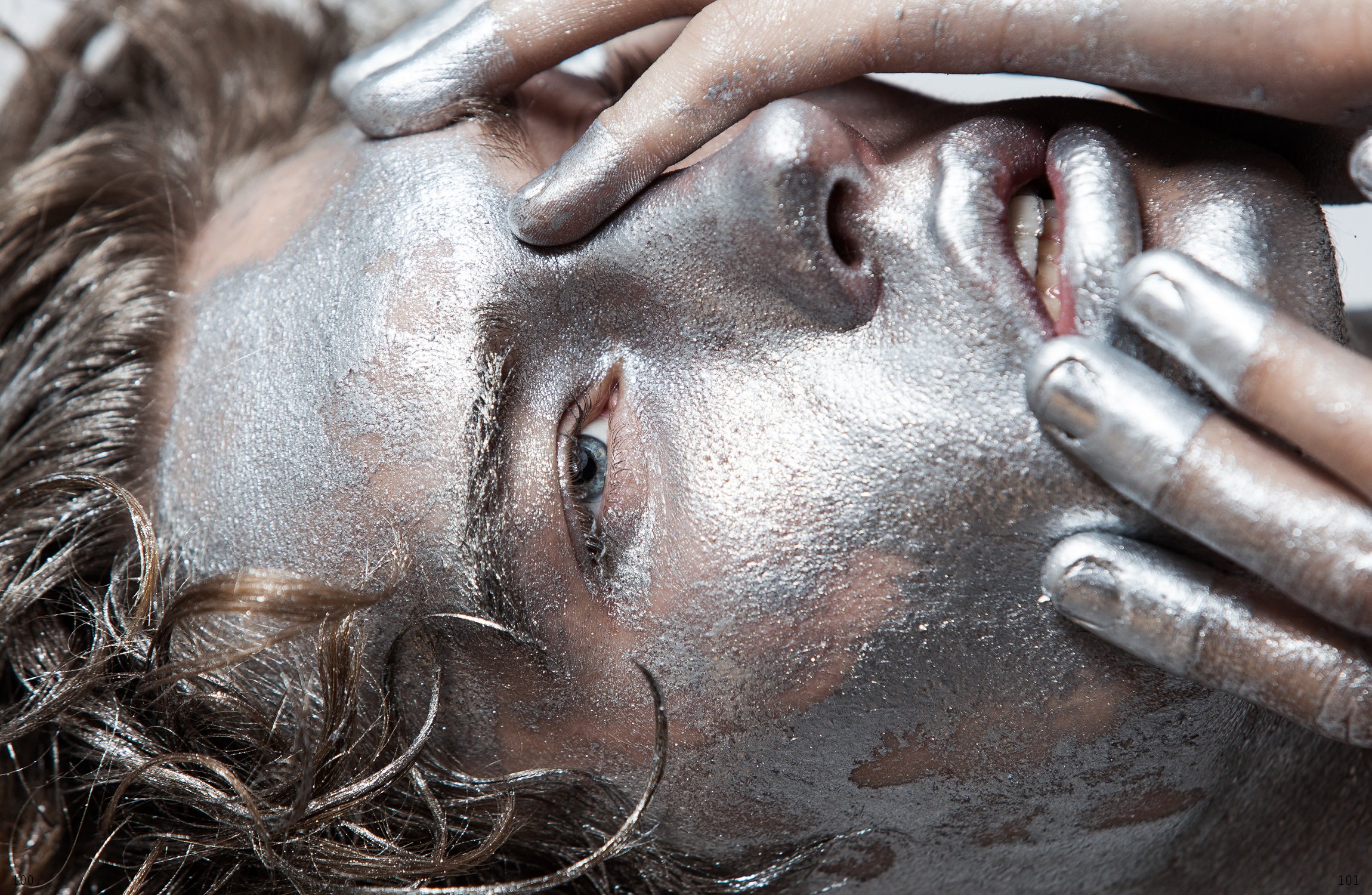 VICTOR_Magazine_Men_ISSUE01_final151.jpg