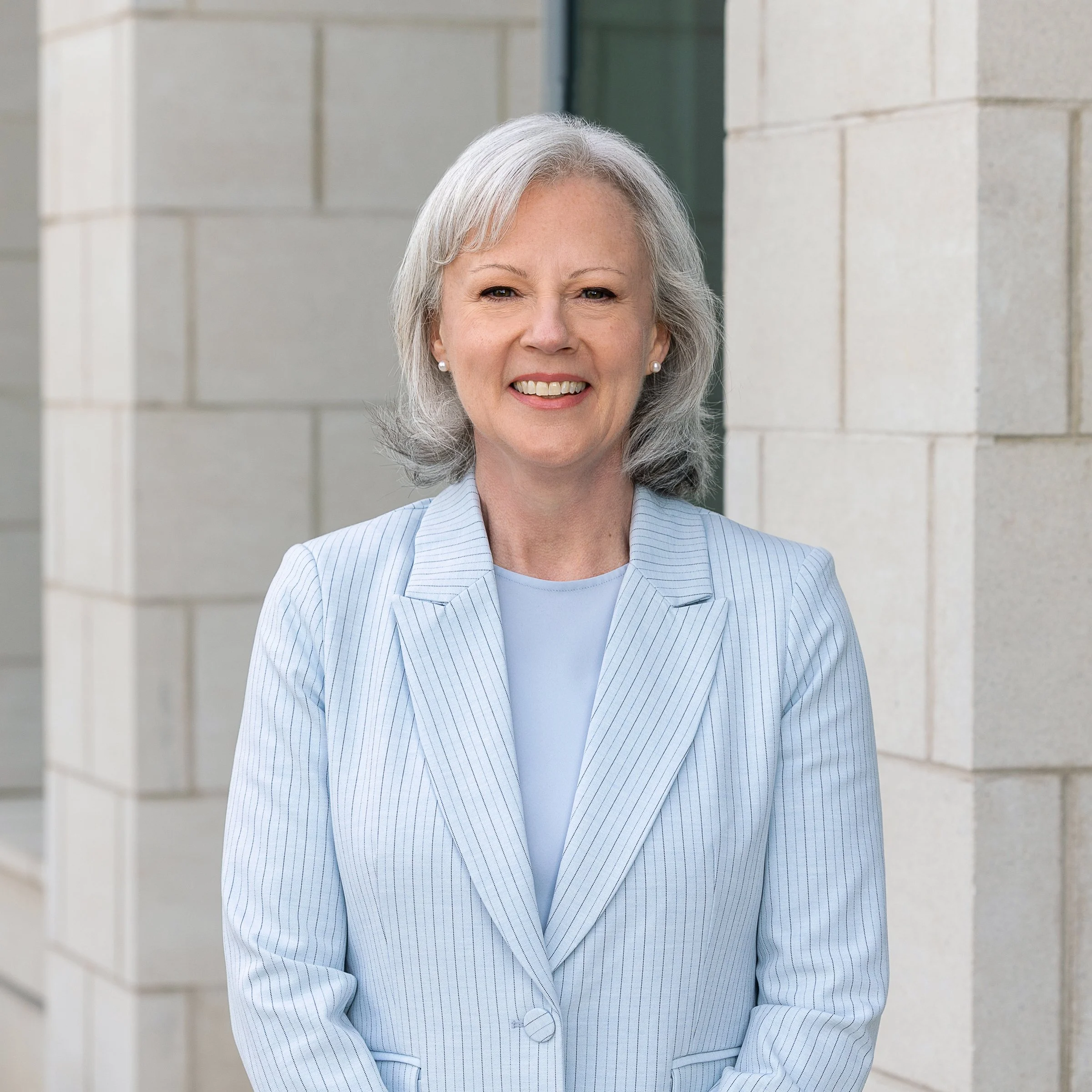 2026 LCS Website Business Headshots Charleston Clark Wealth 8x8-Laura-035.jpg