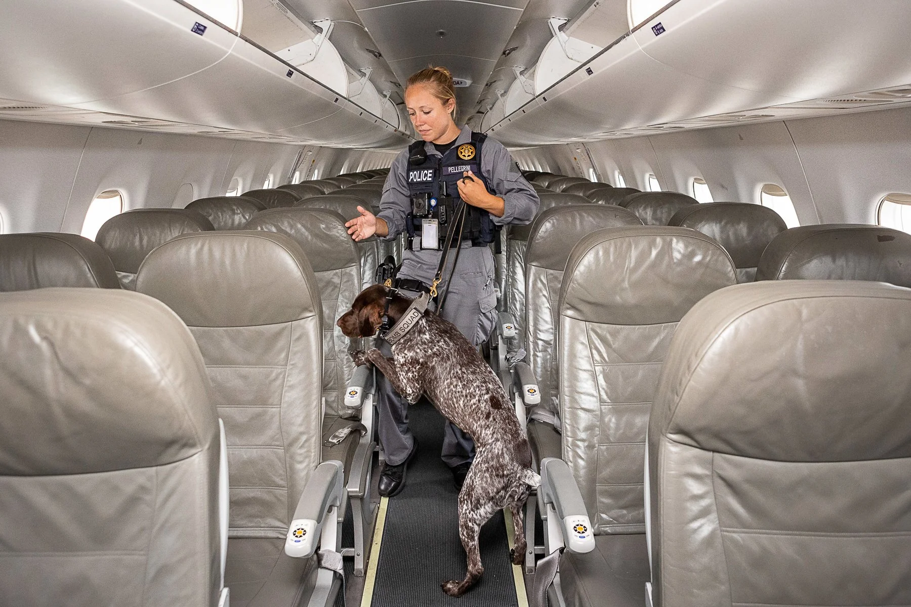Nicole Pellegrini & Scout Premiere Quote Good Dogs of Service L6-071.jpg