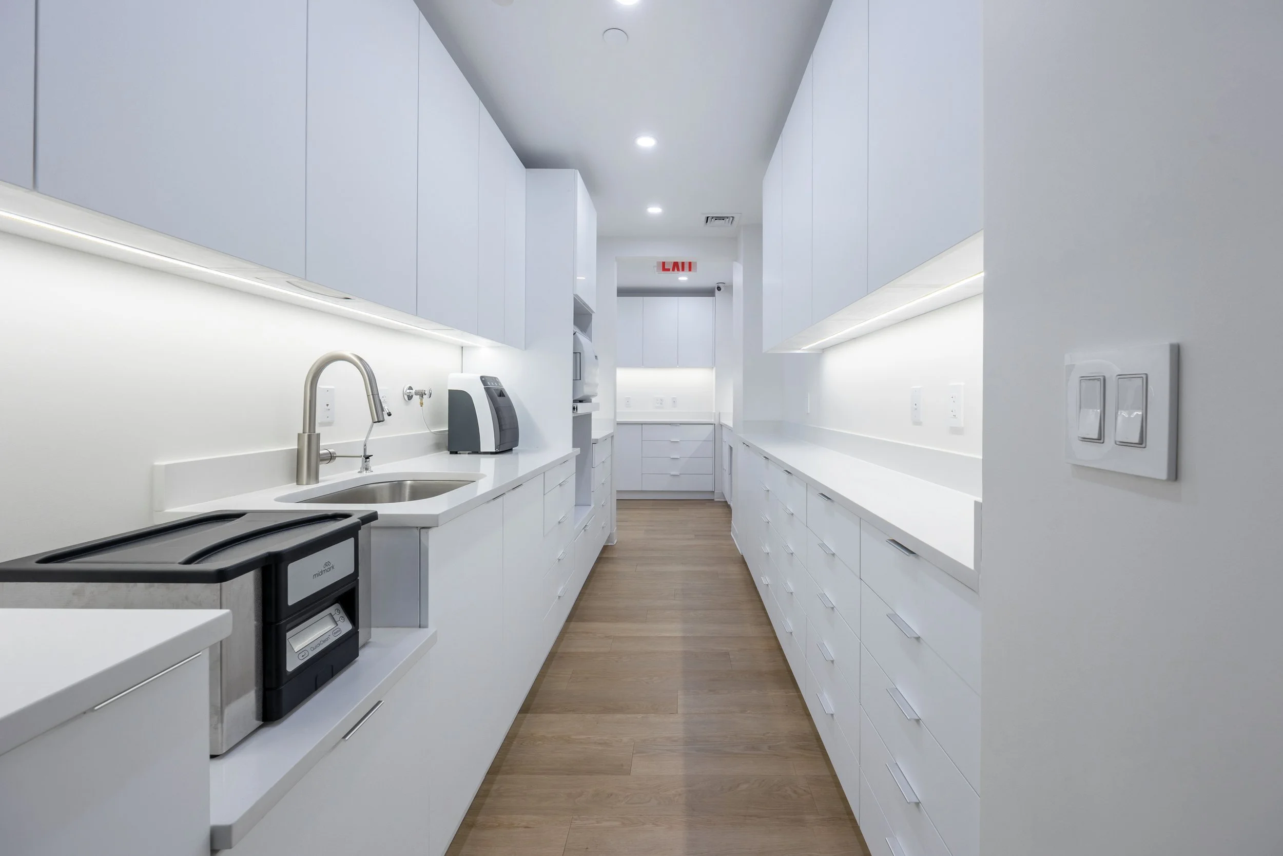 EU3A2708-HDR copy 4.jpg