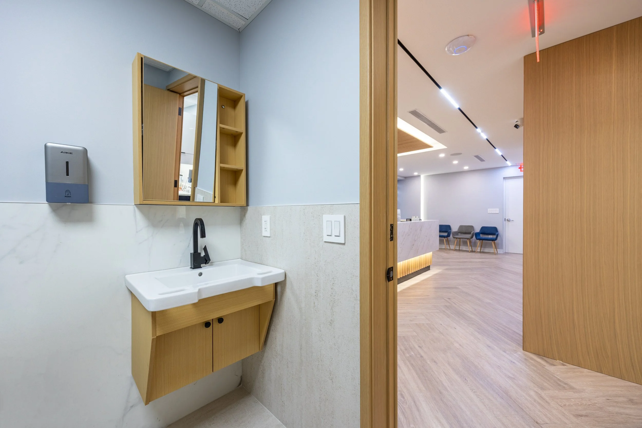 EU3A1319-HDR copy.jpg