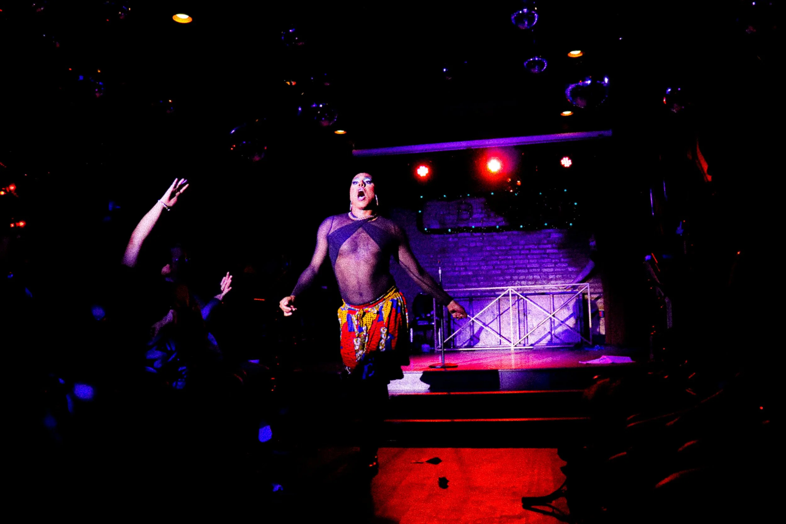 mxnobodyphilly-performance-edit-106.jpg