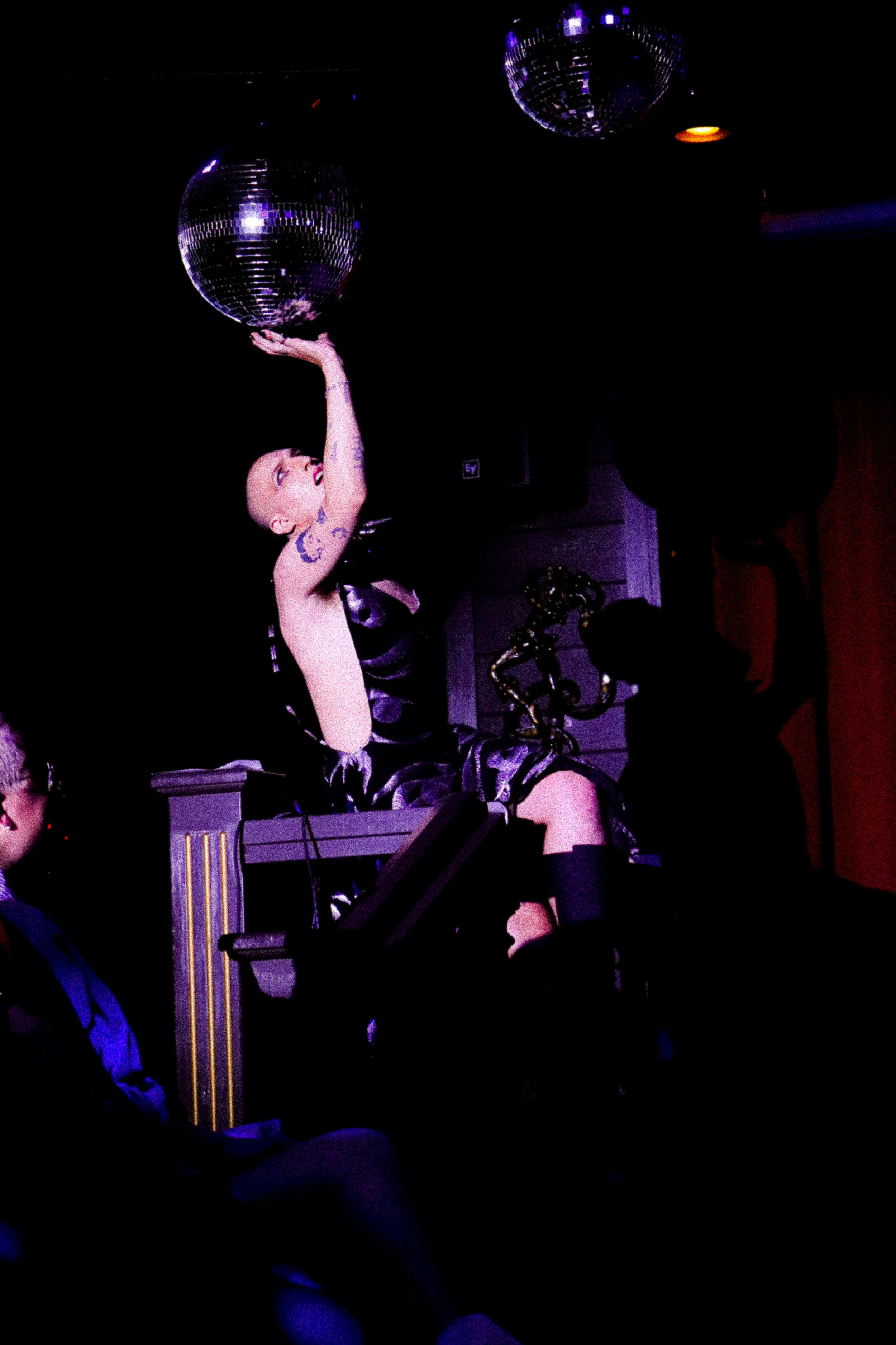 mxnobodyphilly-performance-edit-056.jpg