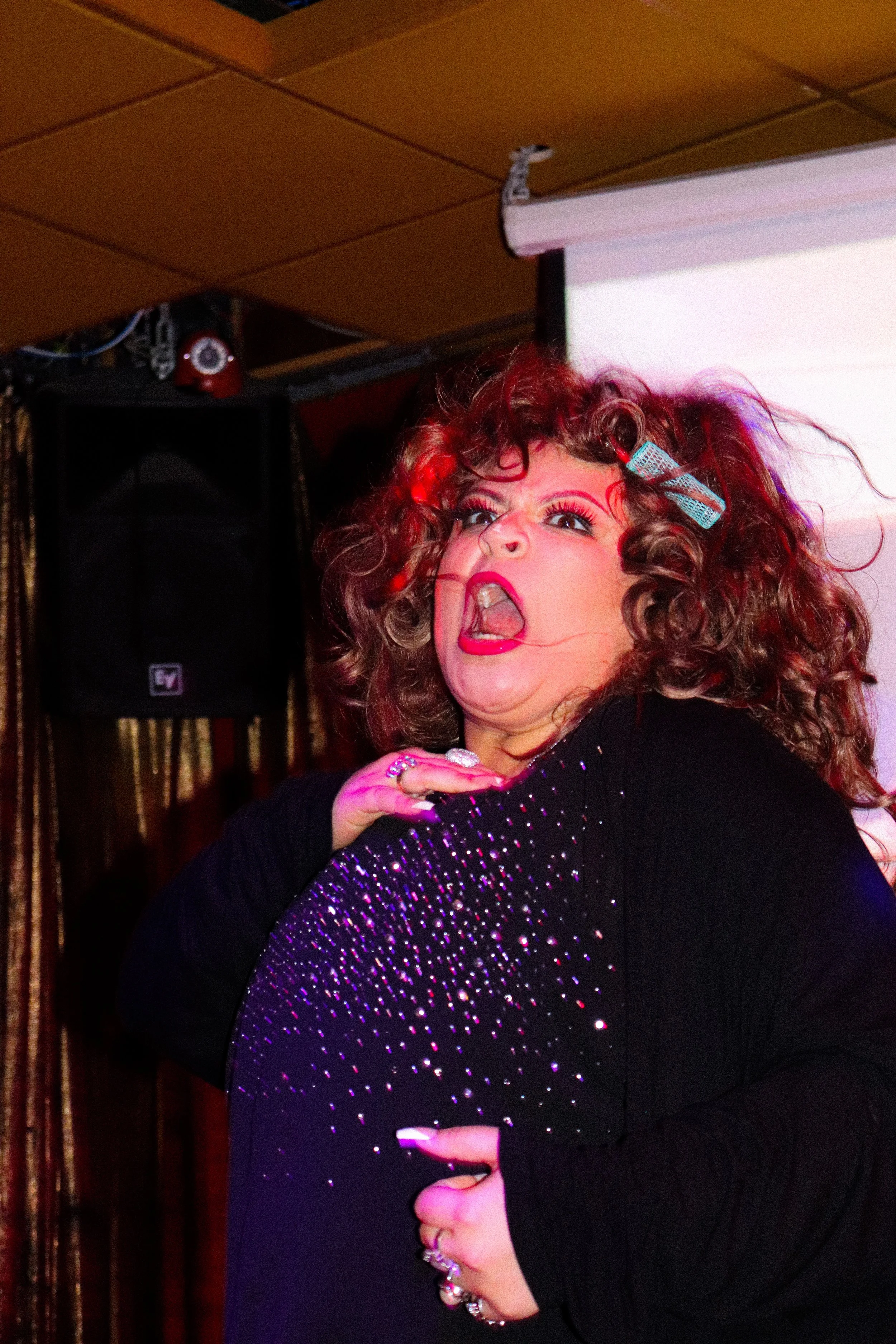 DANCEMOMSEDIT-047_2.jpg