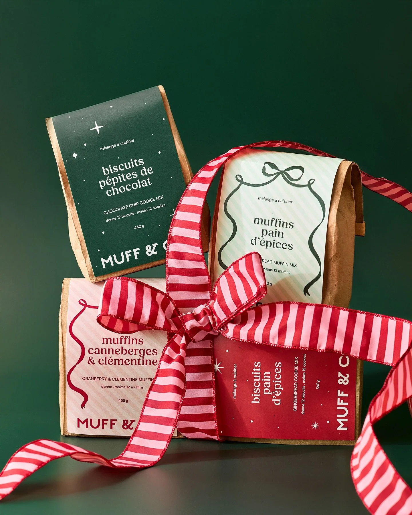 Red&eacute;couvrez la magie du fait maison avec le Coffret Gourmand des F&ecirc;tes Muff &amp; Co &mdash; une collection r&eacute;confortante de 4 m&eacute;langes &agrave; cuisiner cr&eacute;&eacute;s pour ajouter douceur et simplicit&eacute; &agrave