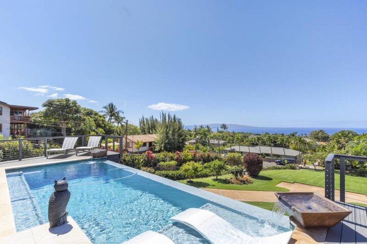 Beautiful New listing in Maui Meadows by @katyfoxwell. Learn more about it here: https://www.hawaiilife.com/blog/newly-listed-maui-meadows-home/. (For IG, see live lin in bio)

#Maui #MauiMeadows #NewListing #MauiRealEstate #mauirealestateagent #maui
