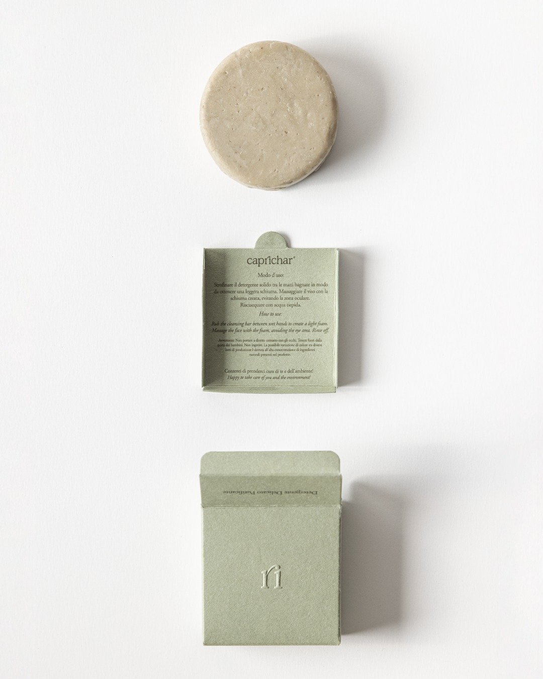 La coccola eco-friendly per la tua pelle🧼

Detergente viso solido schiumogeno, purificante e illuminante, adatto a tutti i tipi di pelle; assorbe il sebo, lenisce i rossori e dona luminosit&agrave; senza seccare, grazie a silimarina, acido glicirret