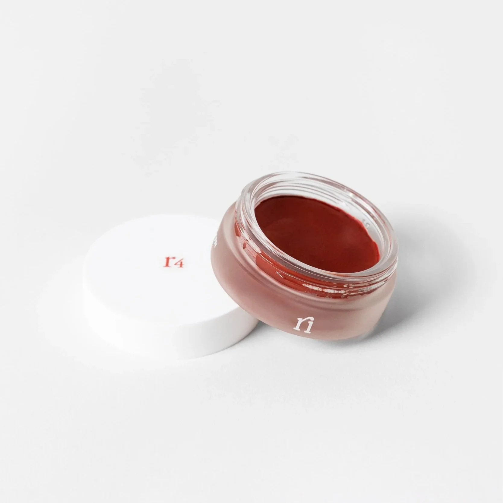 r4 - Blush & care