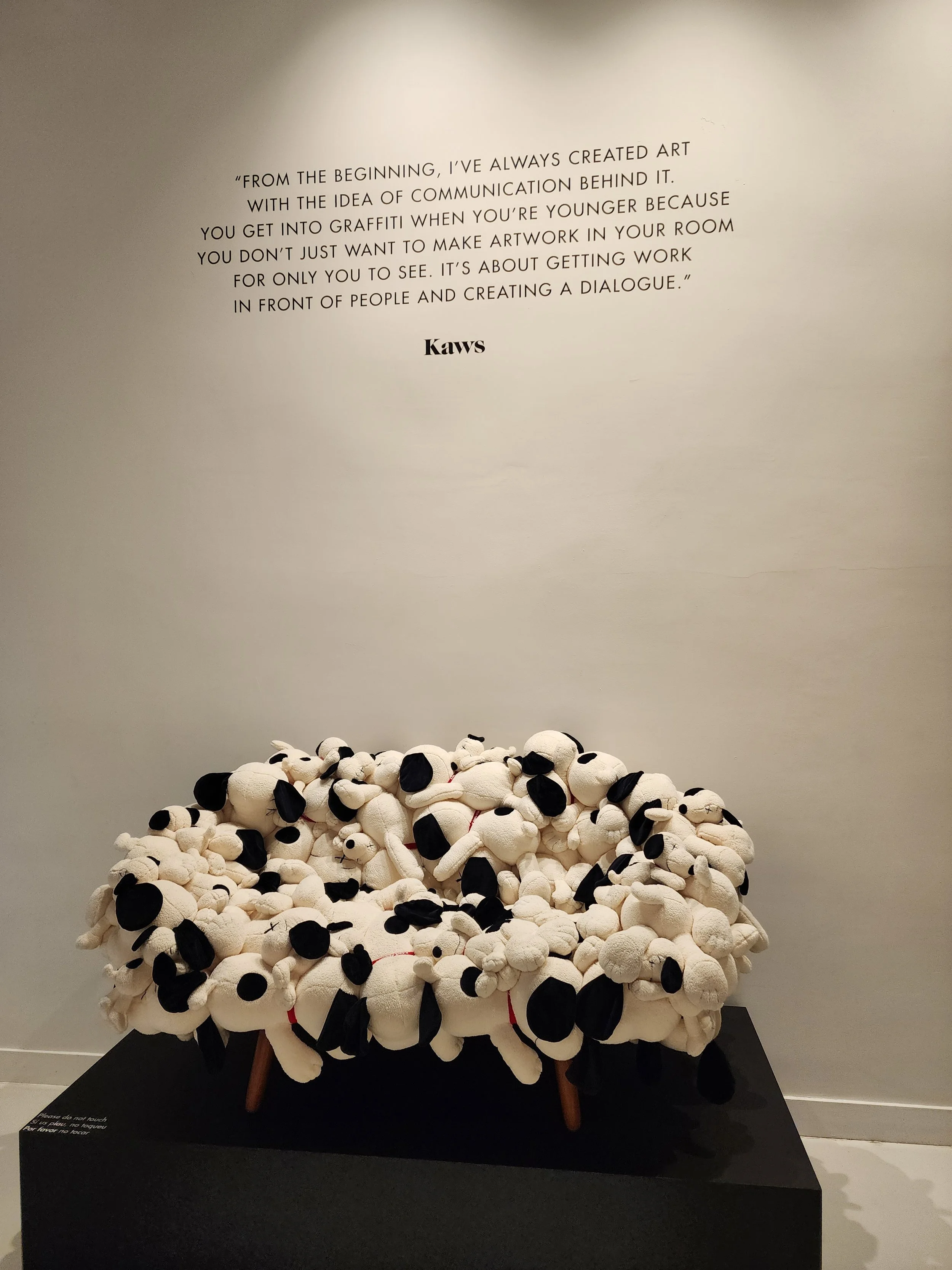 KAWS Snoopy Couch (Moco Museum)
