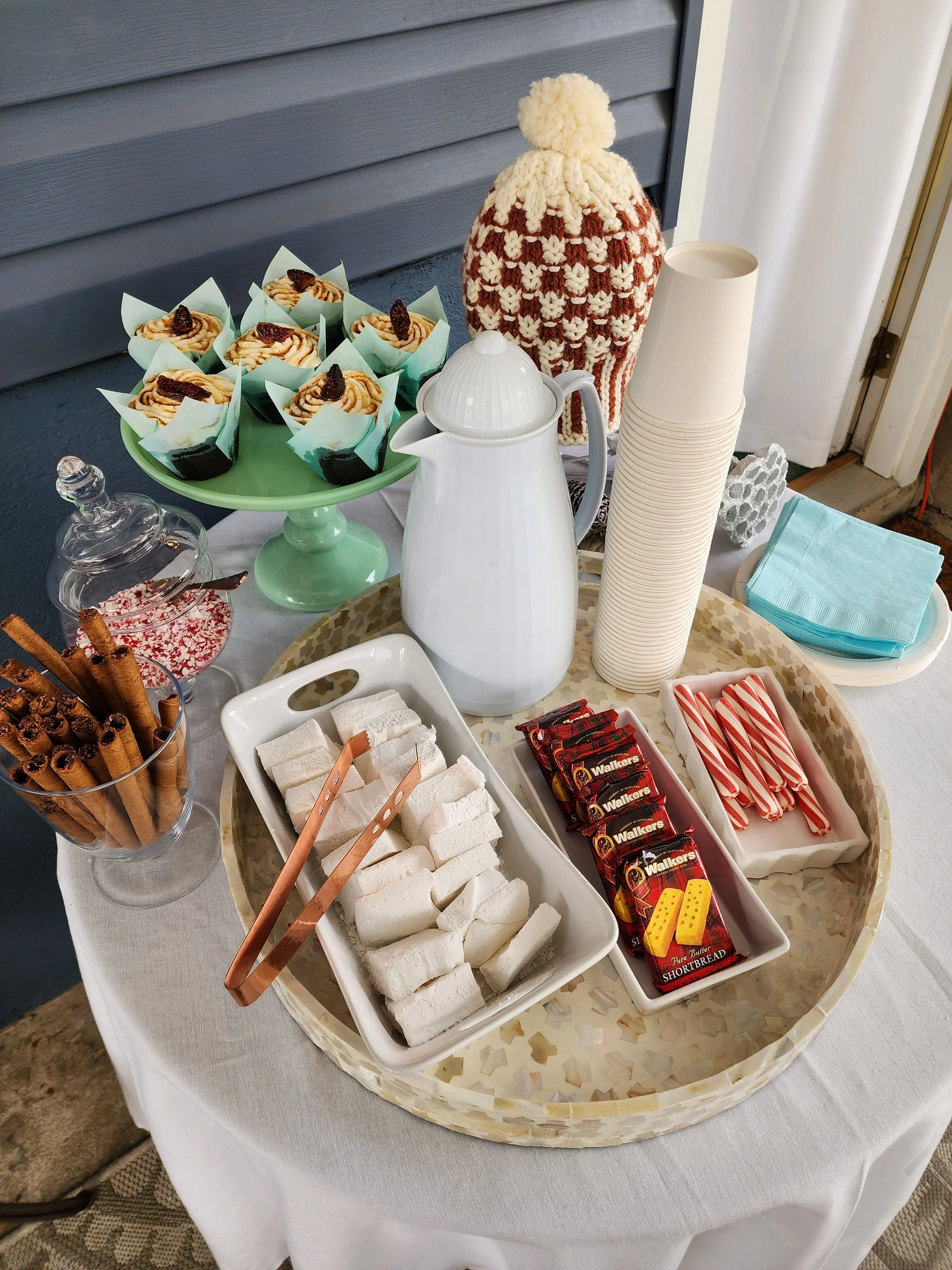 S'mores &amp; Pours Snack Table