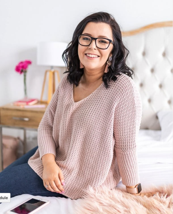 BECOMING THE CEO OF YOUR LIFE AND BUSINESS WITH ELLeY MAE