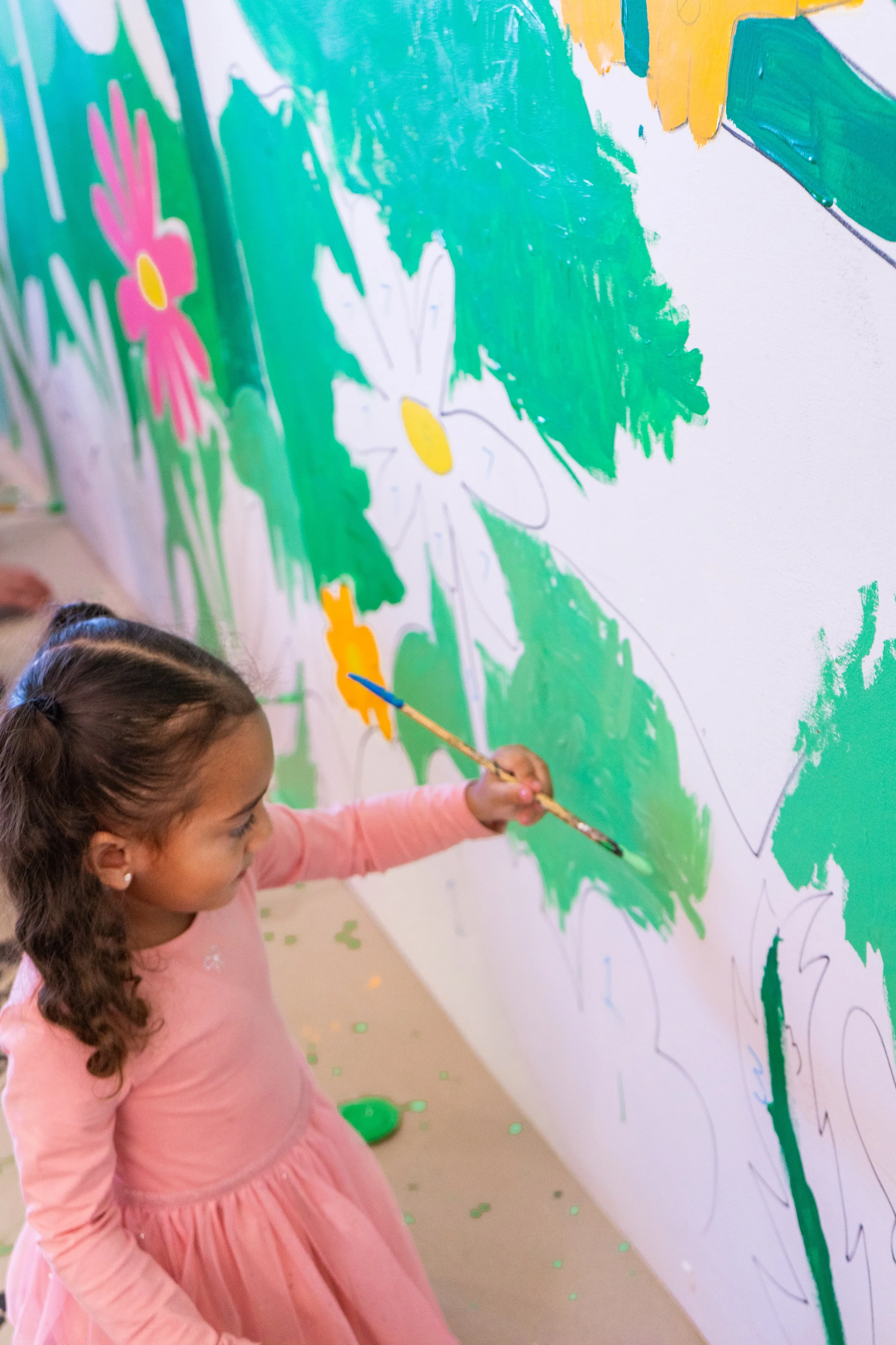 Coral Square Mall Mural by Roc Sol and Project Roadmap Murals - Simon Malls - Coral Springs