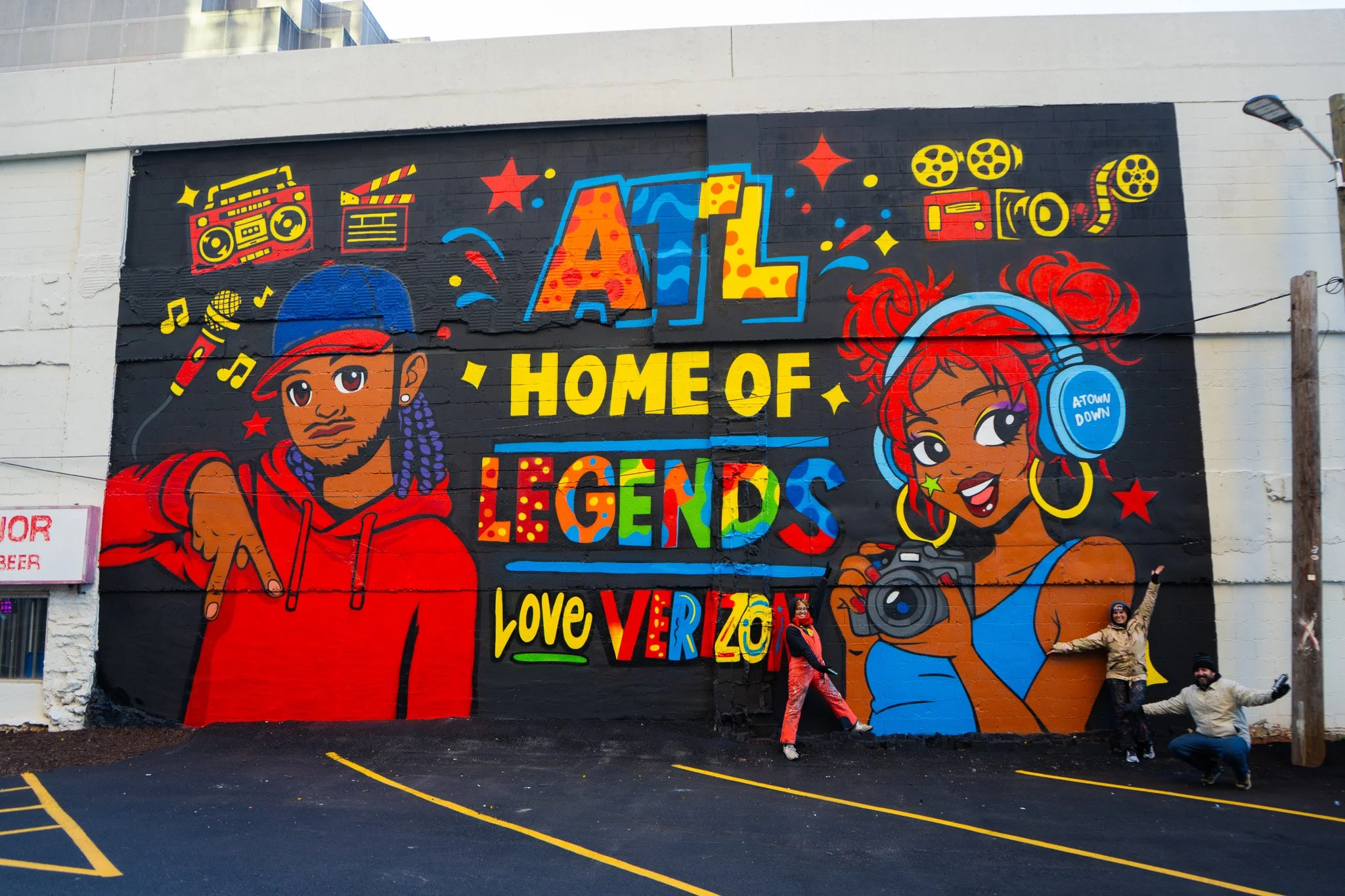 verizon-atlanta-mural-drew-borders-cat-eye-creative-project-roadmap.jpg.jpg