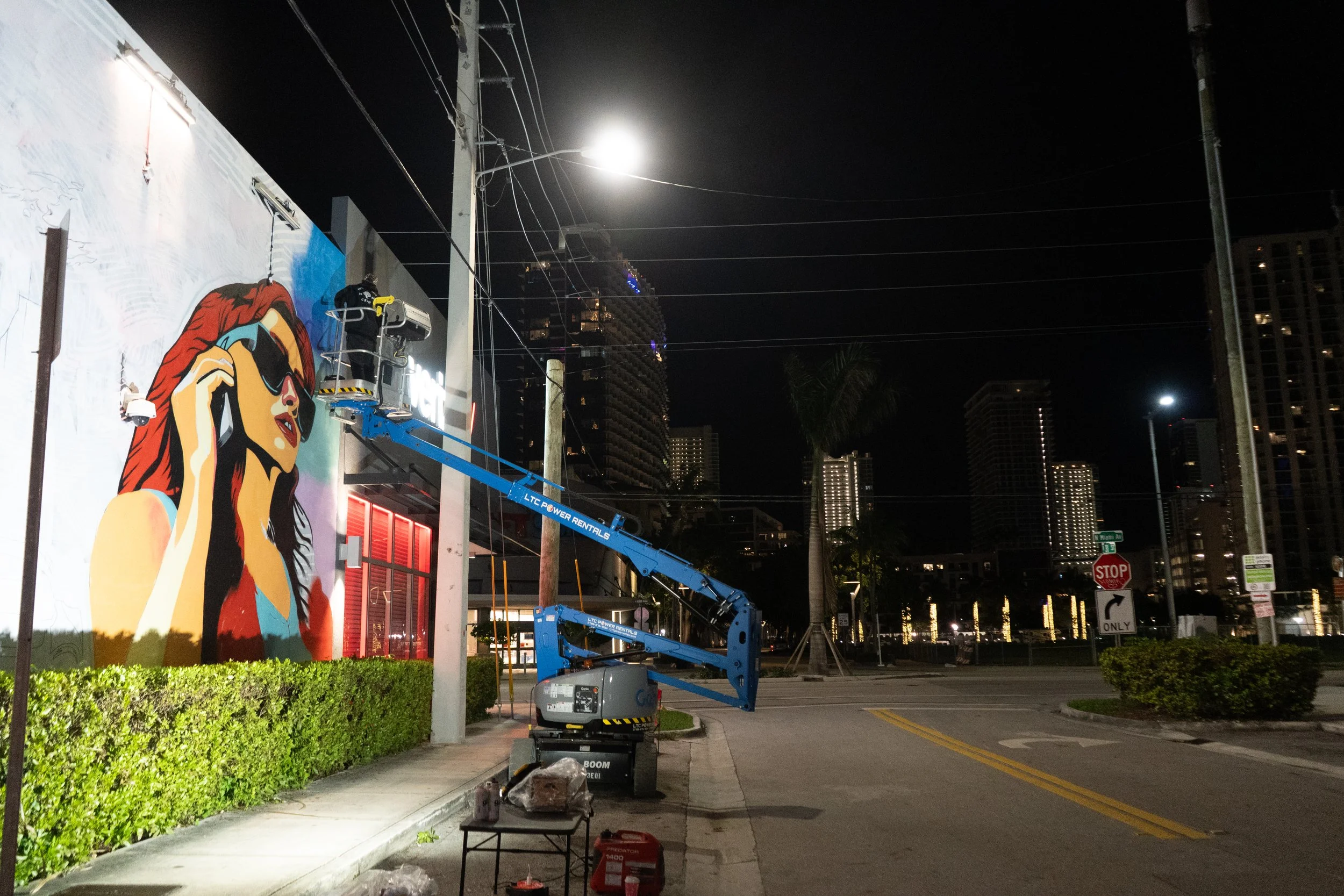 Verizon Wynwood Midtown Miami Mural by Roc Sol, Dennis Perez and Project Roadmap Murals - Miami Mural Team, Wynwood Murals